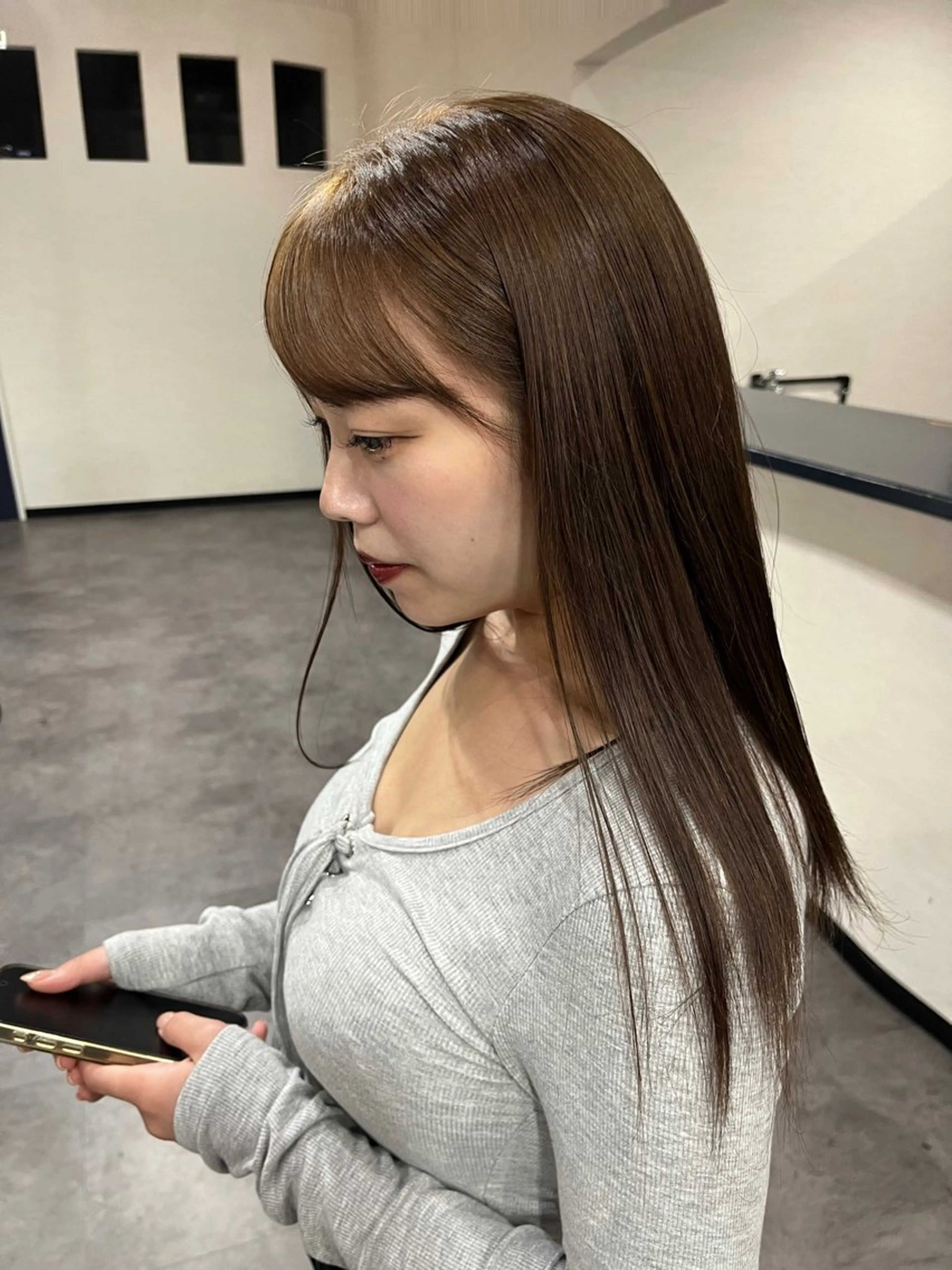 セミロング カラー 鳥居 叶夢のヘアスタイル