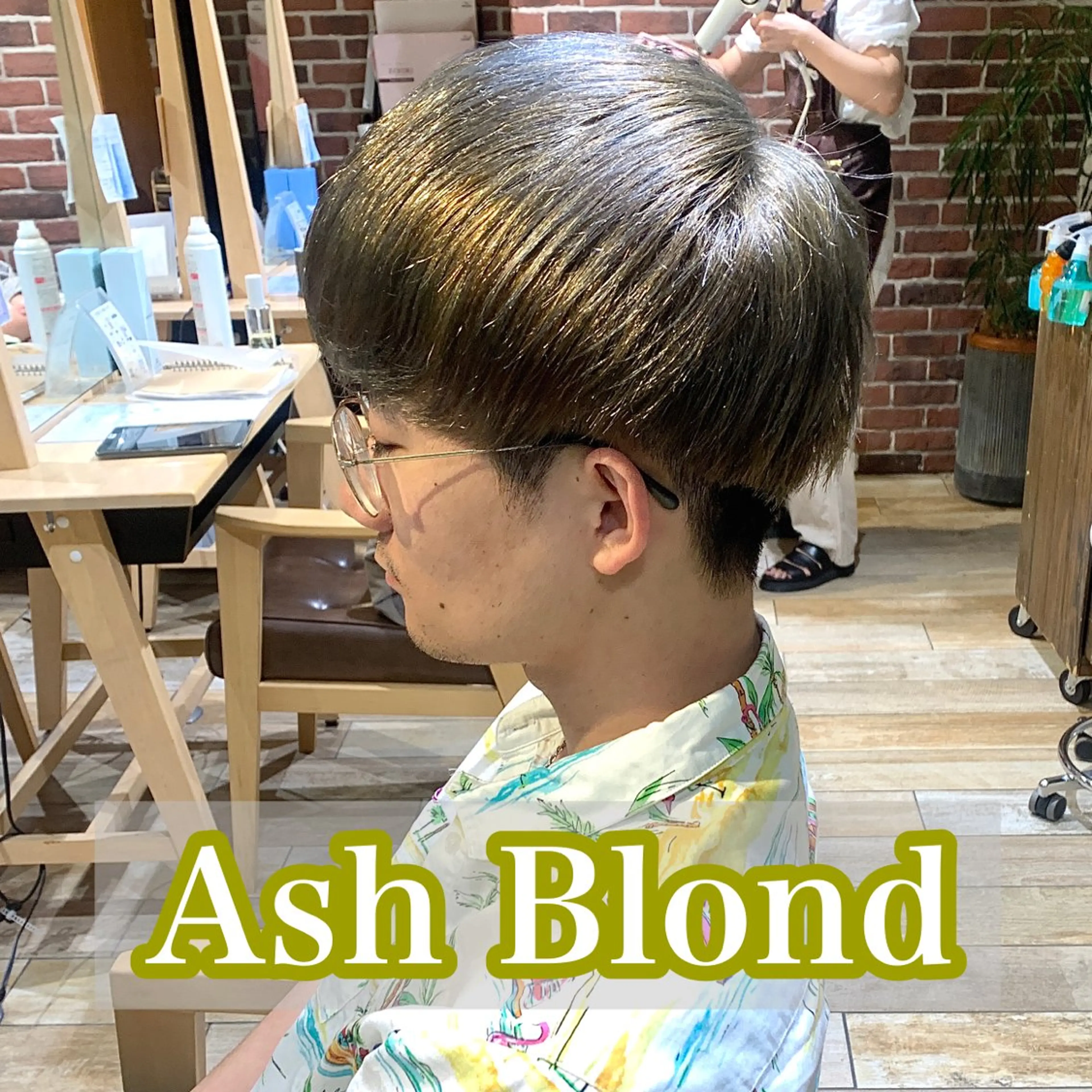 ショート カラー パーマ メンズ メンズブリーチ アッシュ アッシュブロンド ブリーチ ブロンド メンズパーマ&メンズ 縮毛矯正ならヒラノのヘアスタイル