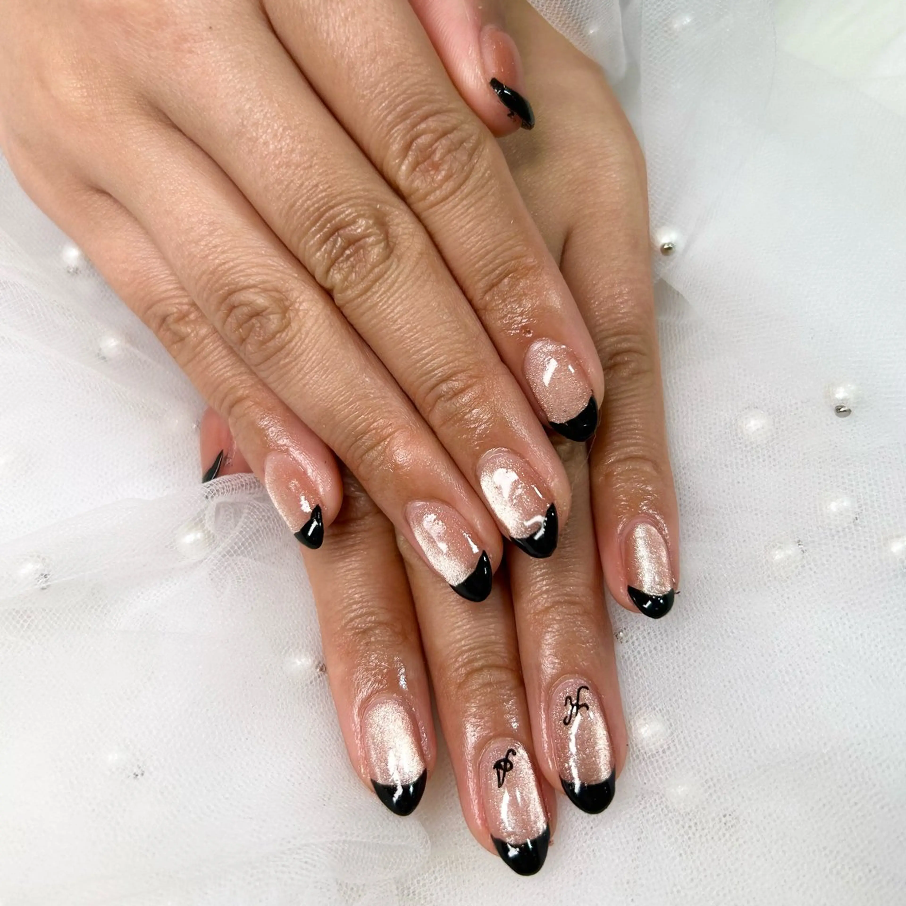 ネイル フレンチネイル マグネットネイル マグネットフレンチ nails alienCのネイルデザイン