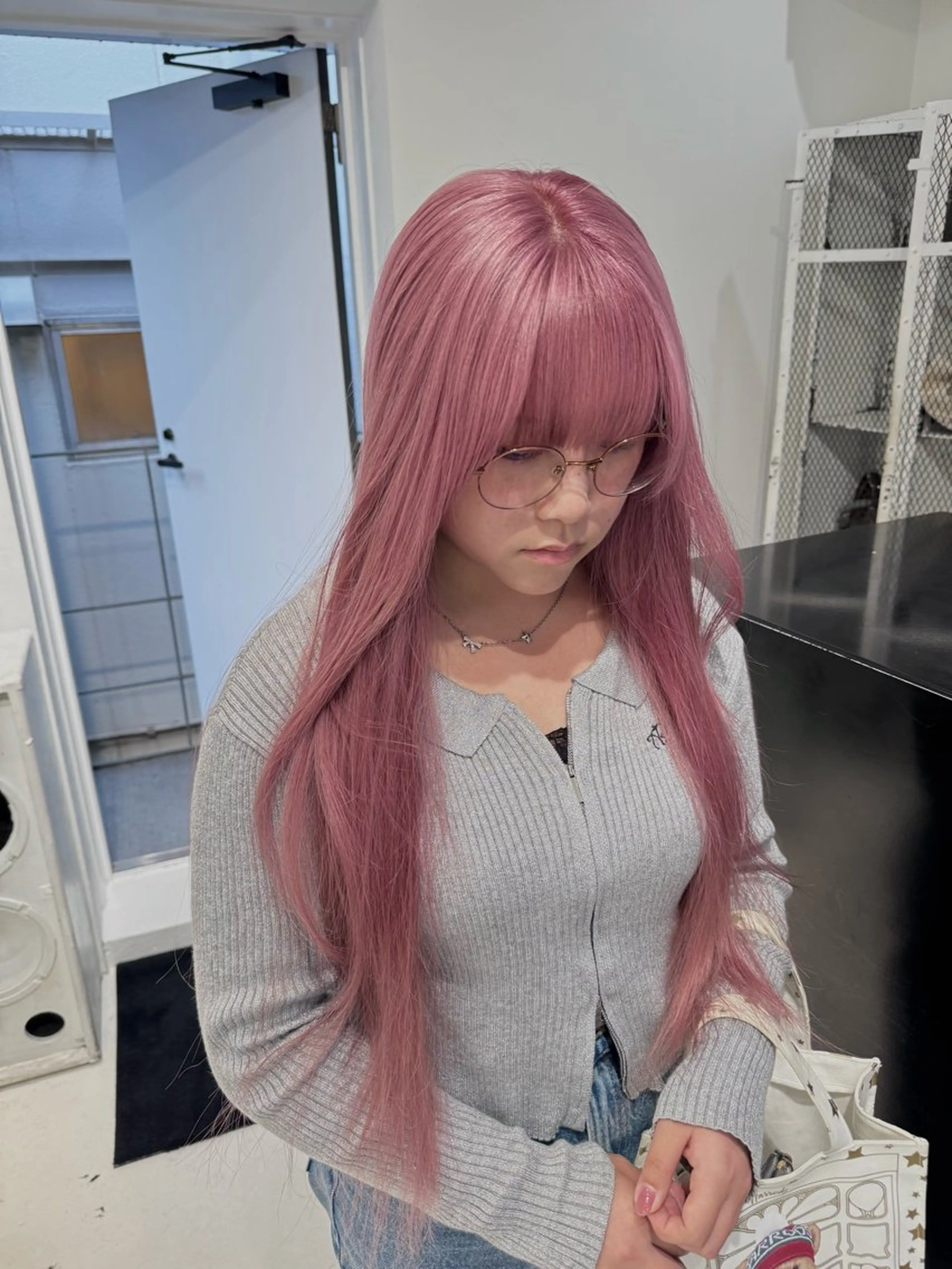 ロング カラー ヘアアレンジ ブリーチ ラベンダーカラー ピンクカラー ピンクラベンダー シルバー カット ヘアカラー トリートメント 艶ハイトーン/ヘア アレンジAYAKAのヘアスタイル