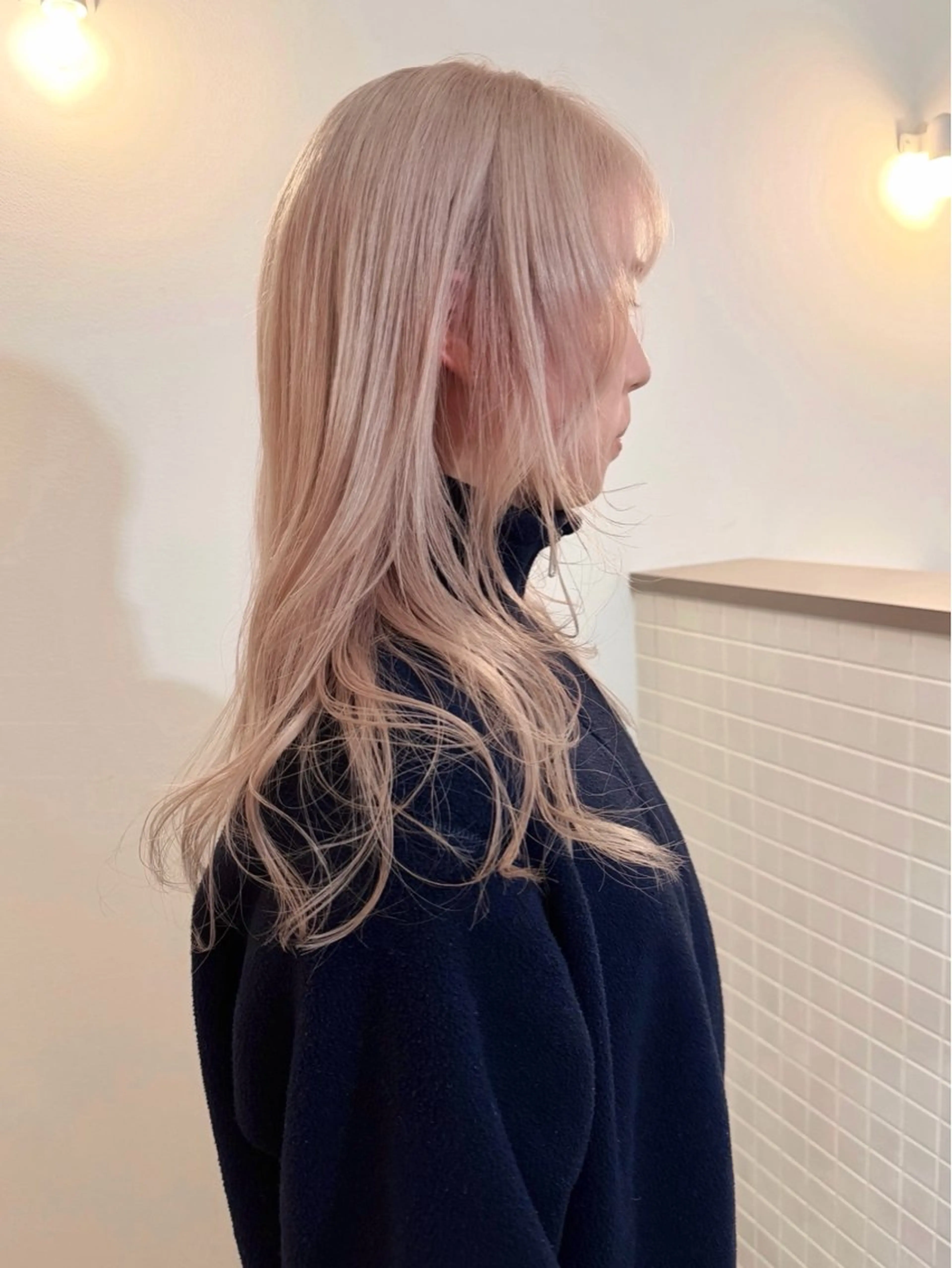 ミディアム カラー ベージュカラー ミルクティーベージュ カット ヘアカラー トリートメント Kaito🐶/ボブ /レイヤー/デザインのヘアスタイル