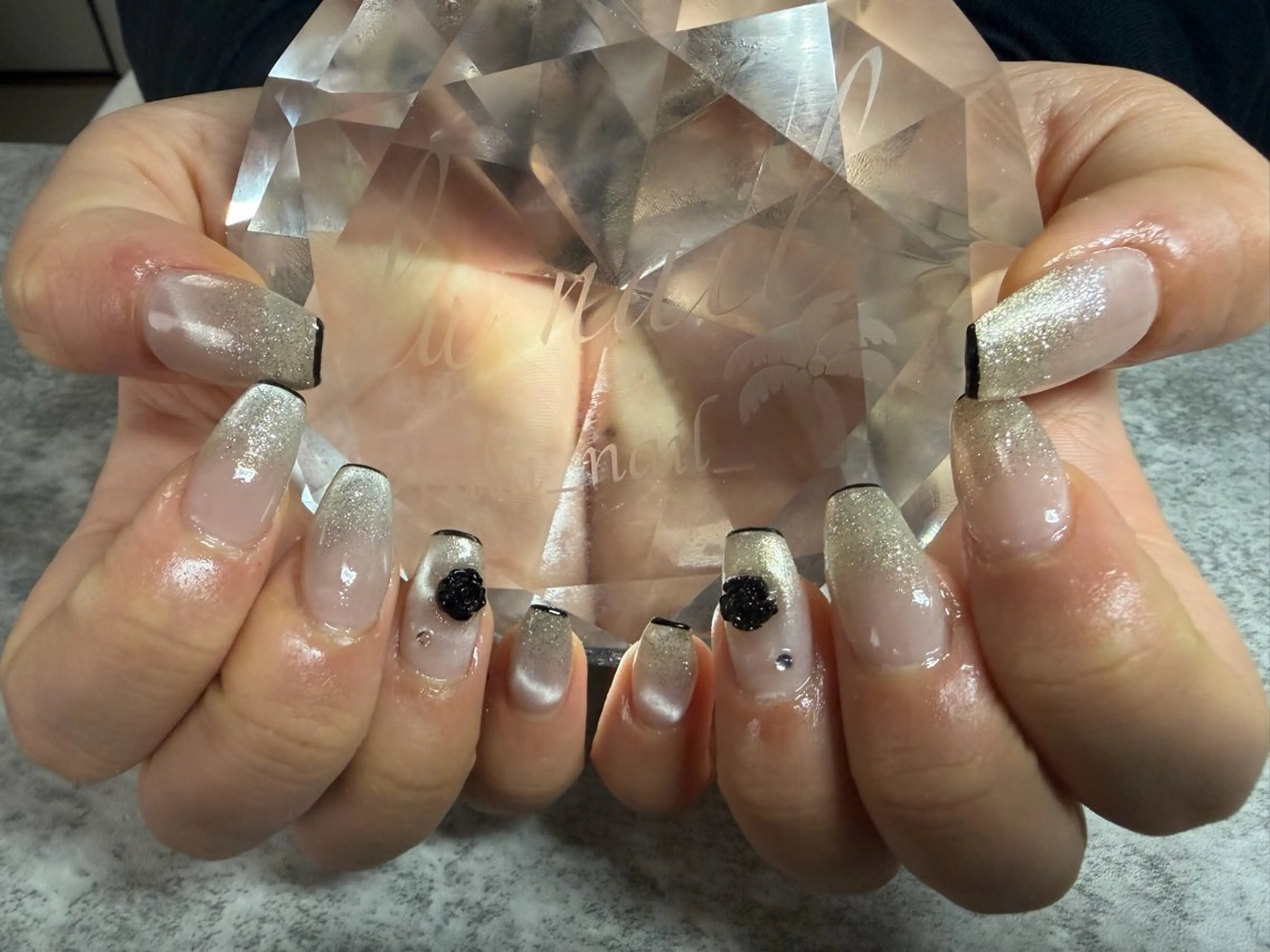 ネイル 持ち込み ネイルチップ 佐野 愛美のネイルデザイン