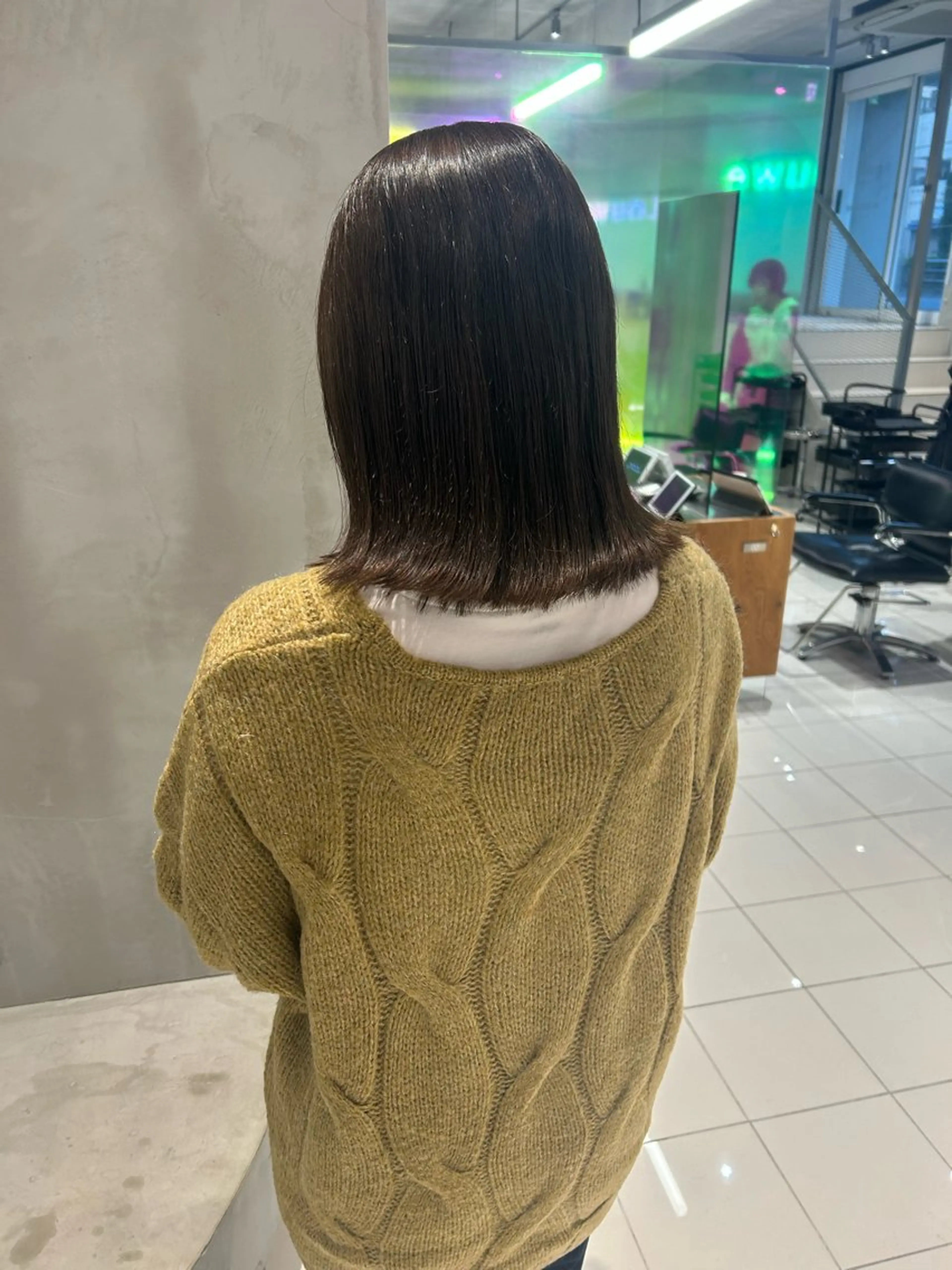 ミディアム カラー ベージュカラー オリーブベージュ カット ヘアカラー トリートメント 透明感カラー🫧 nanohaのヘアスタイル