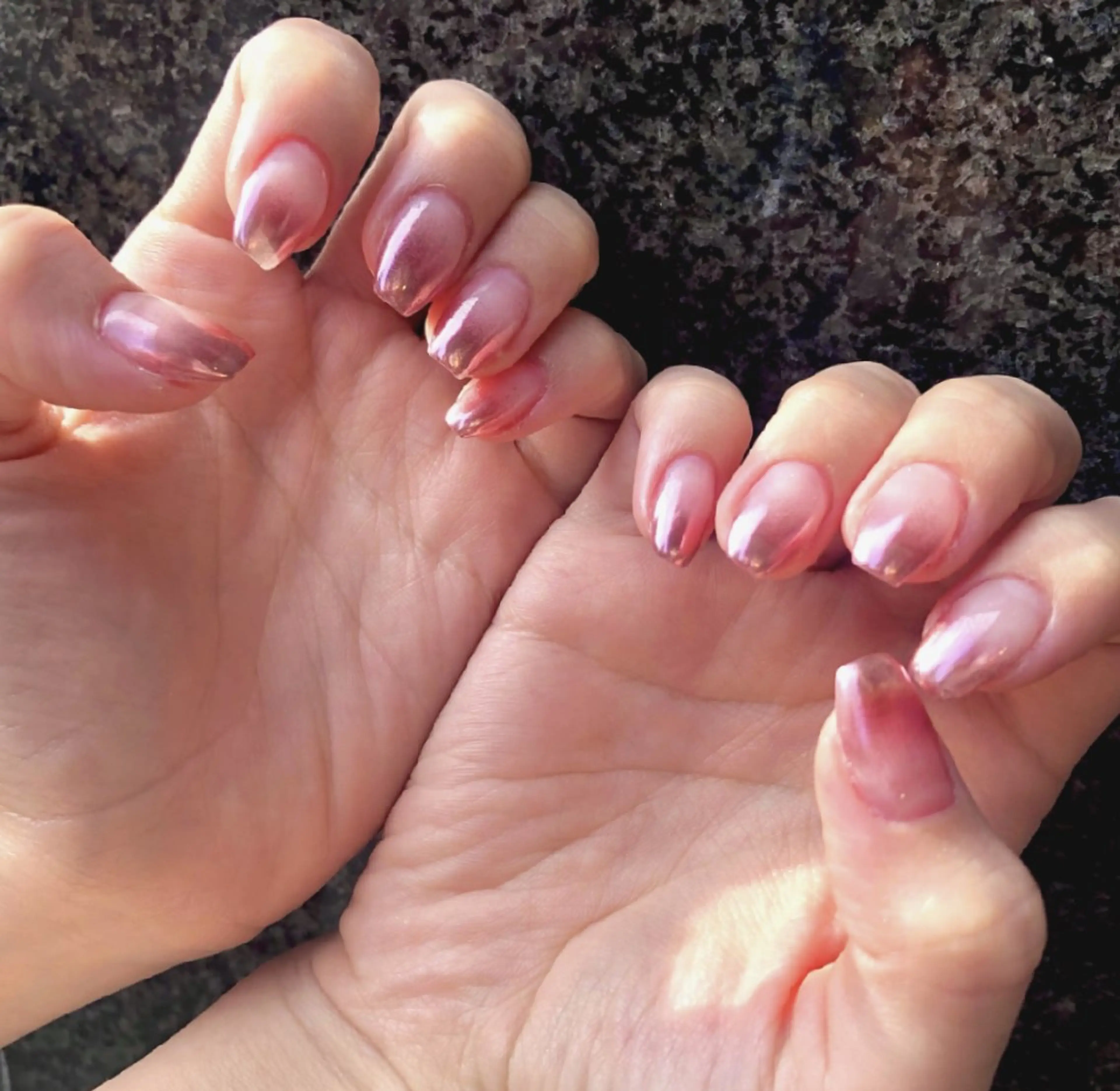 ネイル グラデーション ミラーネイル ショートネイル ハンドネイル 8appy ARTstudioのネイルデザイン