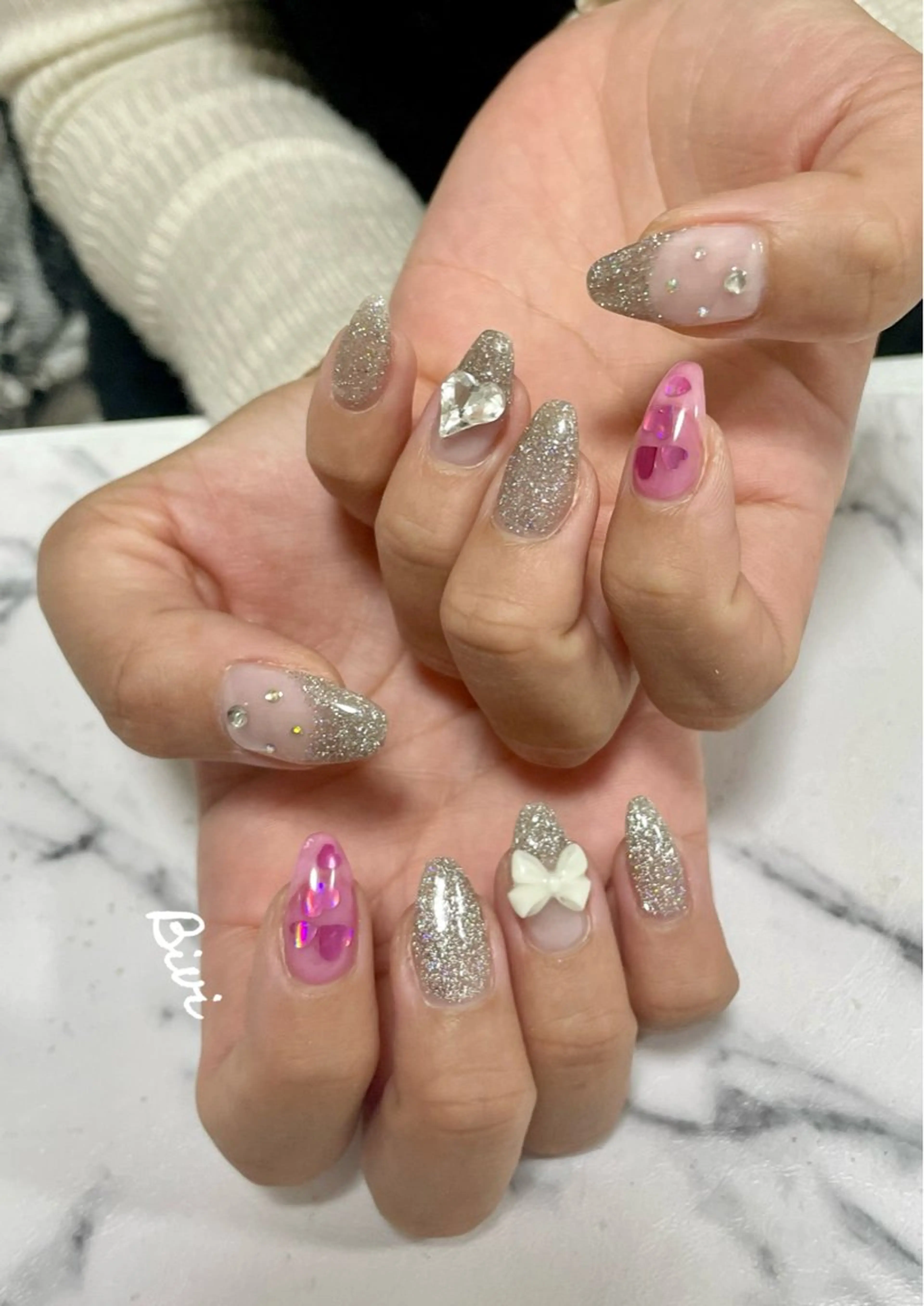 ネイル アートネイル フラッシュネイル ラメ(グリッター) シルバー スクエアネイル ♡Bivi♡自爪に 優しいネイルサロンのネイルデザイン