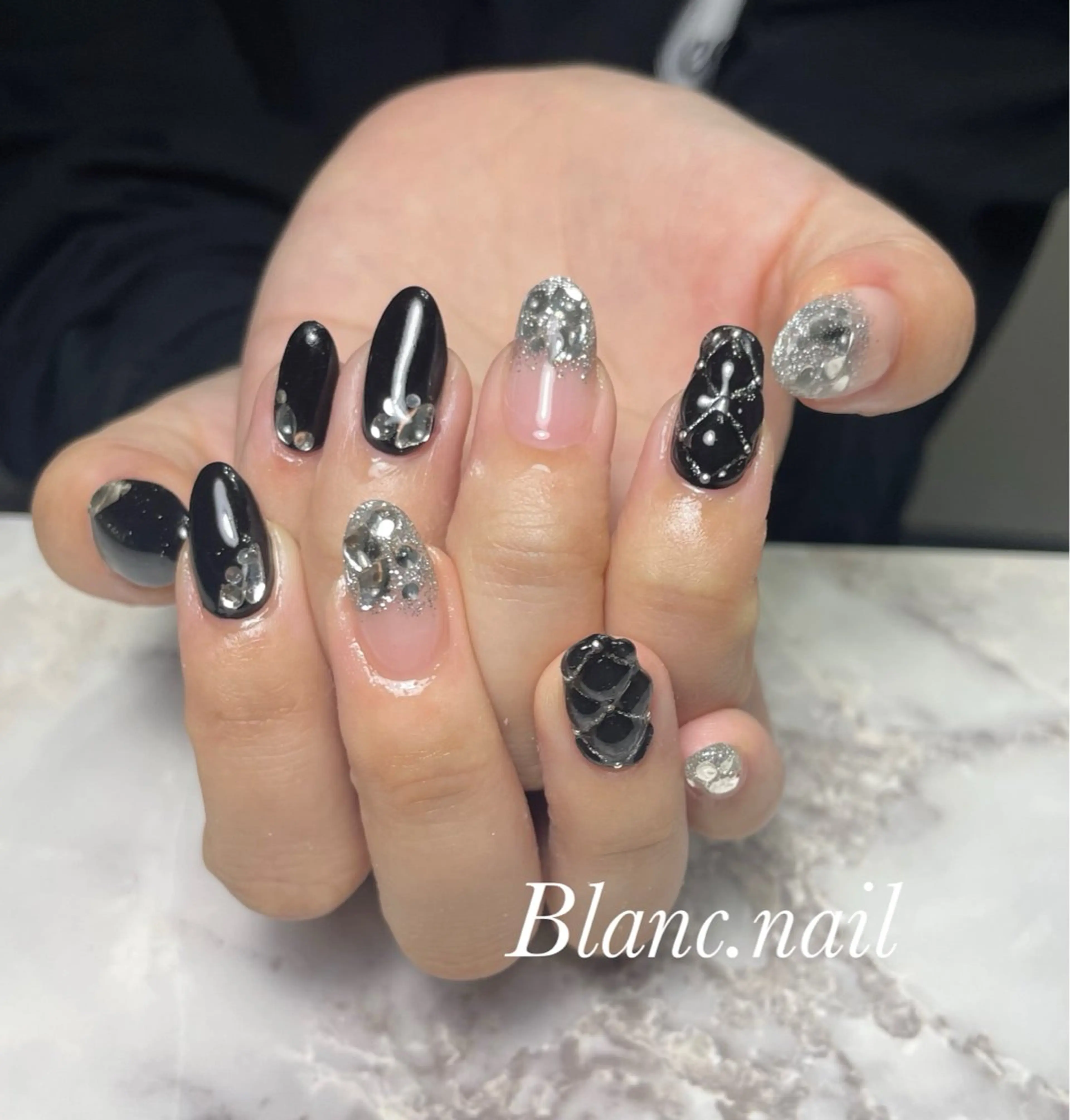 ⭐️ジェル120分持ち込みデザイン¥9980フルアートやり放題コース💅 【初回GELオフ無料、ケア込み】の写真