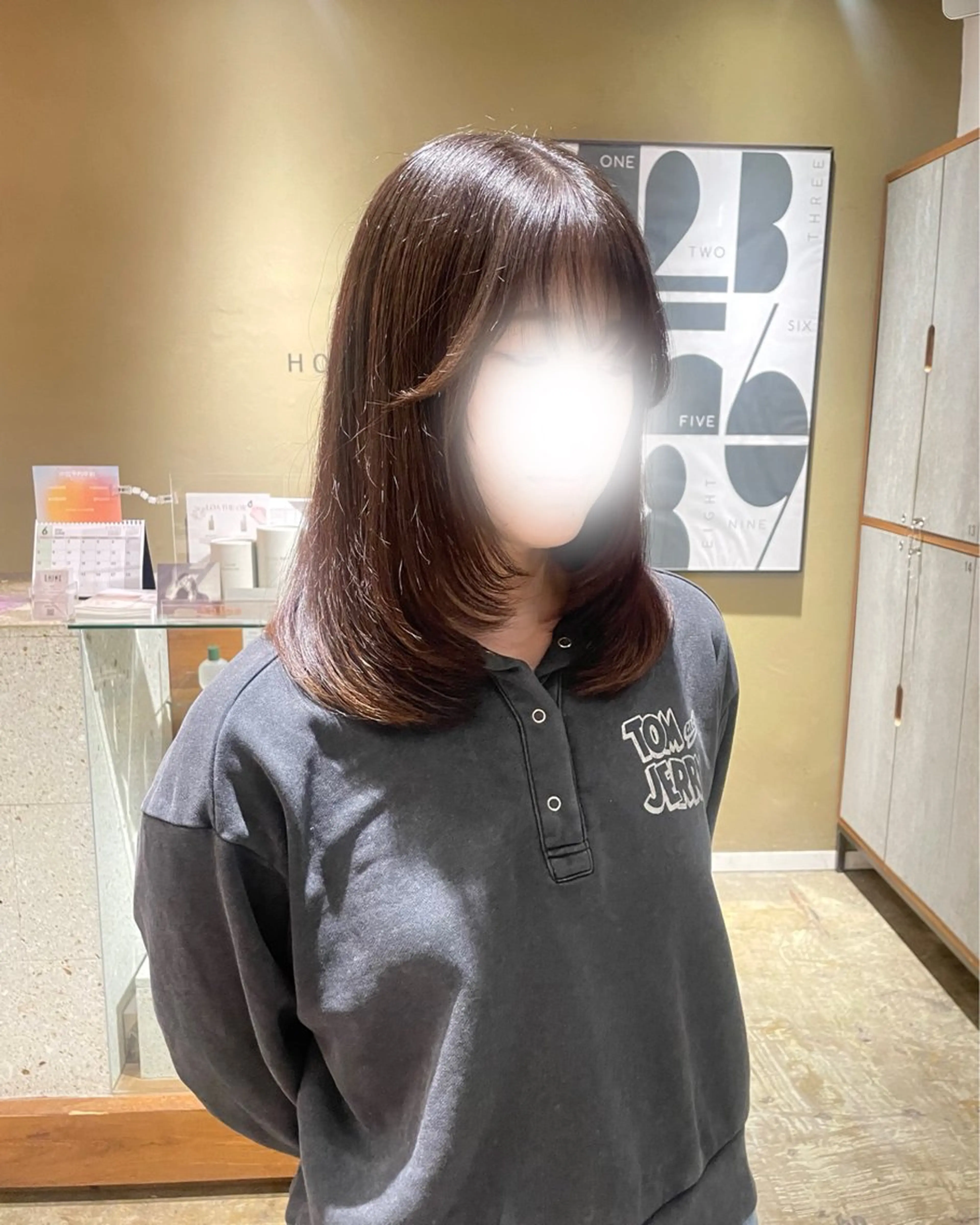 ミディアム 𝒚𝒖-𝒓𝒊 ⸝⋆艶color🌙のヘアスタイル