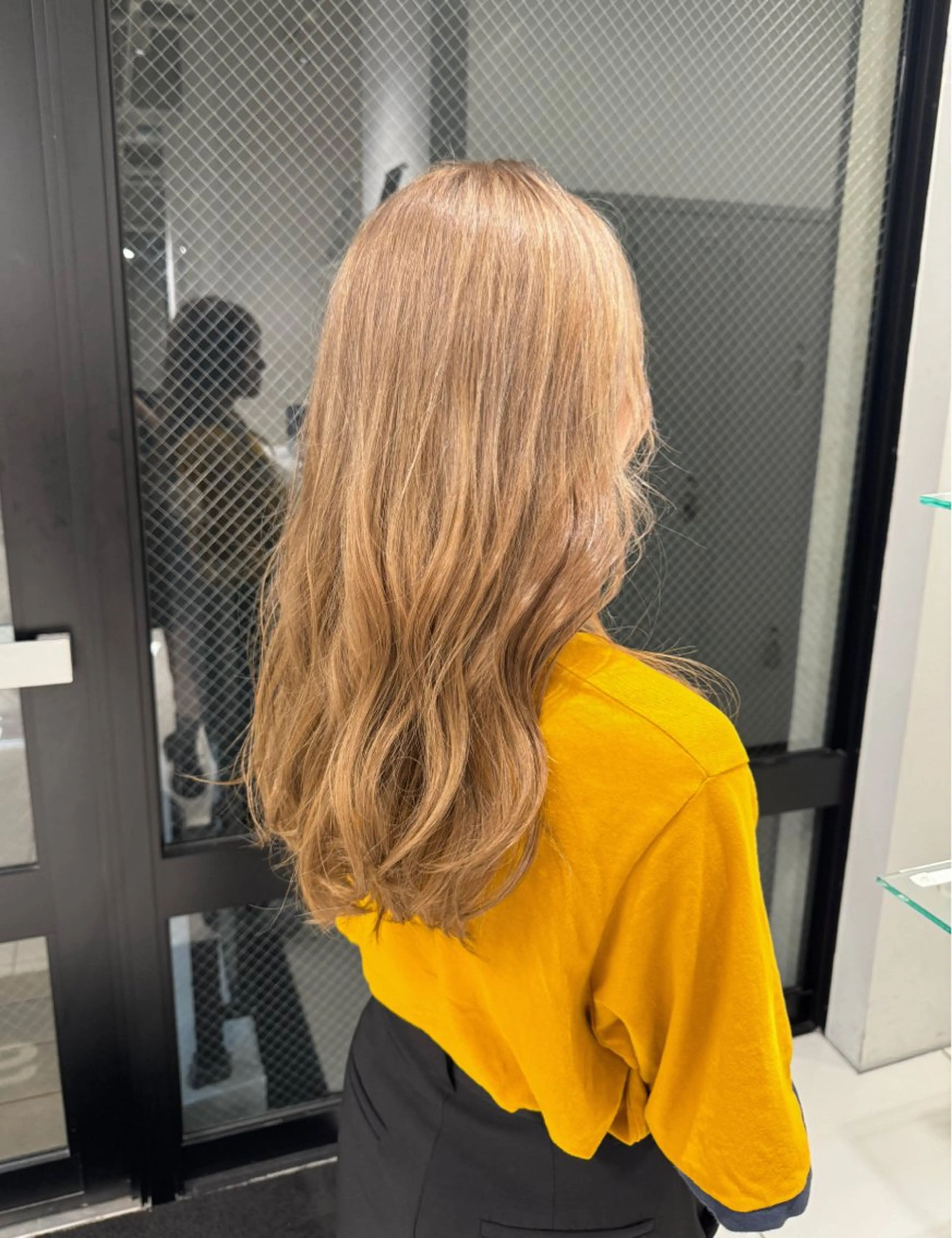 ロング カラー ベージュカラー ヘアカラー Mana/似合わせ レイヤー/ウルフのヘアスタイル