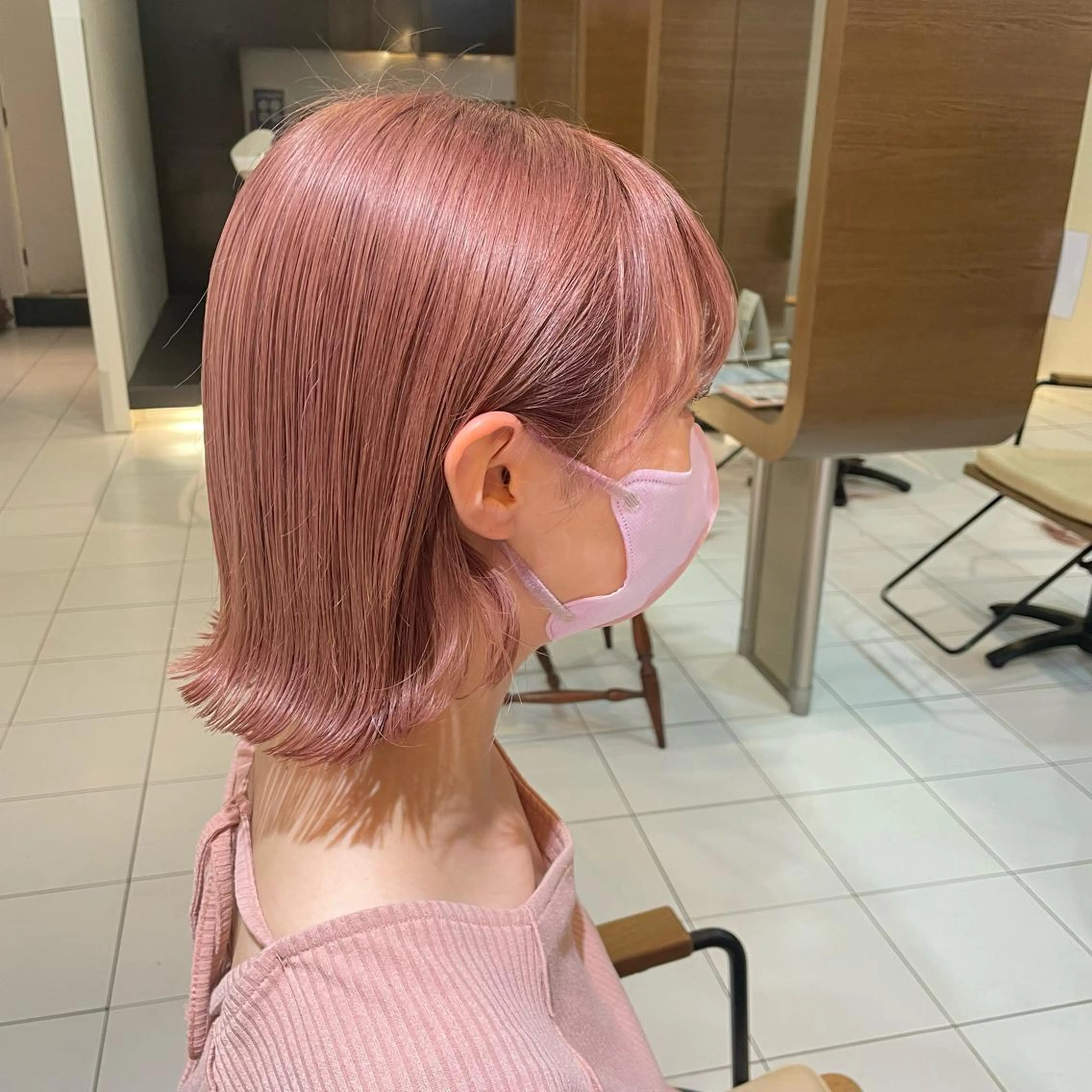 ミディアム カラー ベージュカラー ブリーチ ピンクカラー ピンクベージュ 透明感カラー/ 寺田千雅子のヘアスタイル