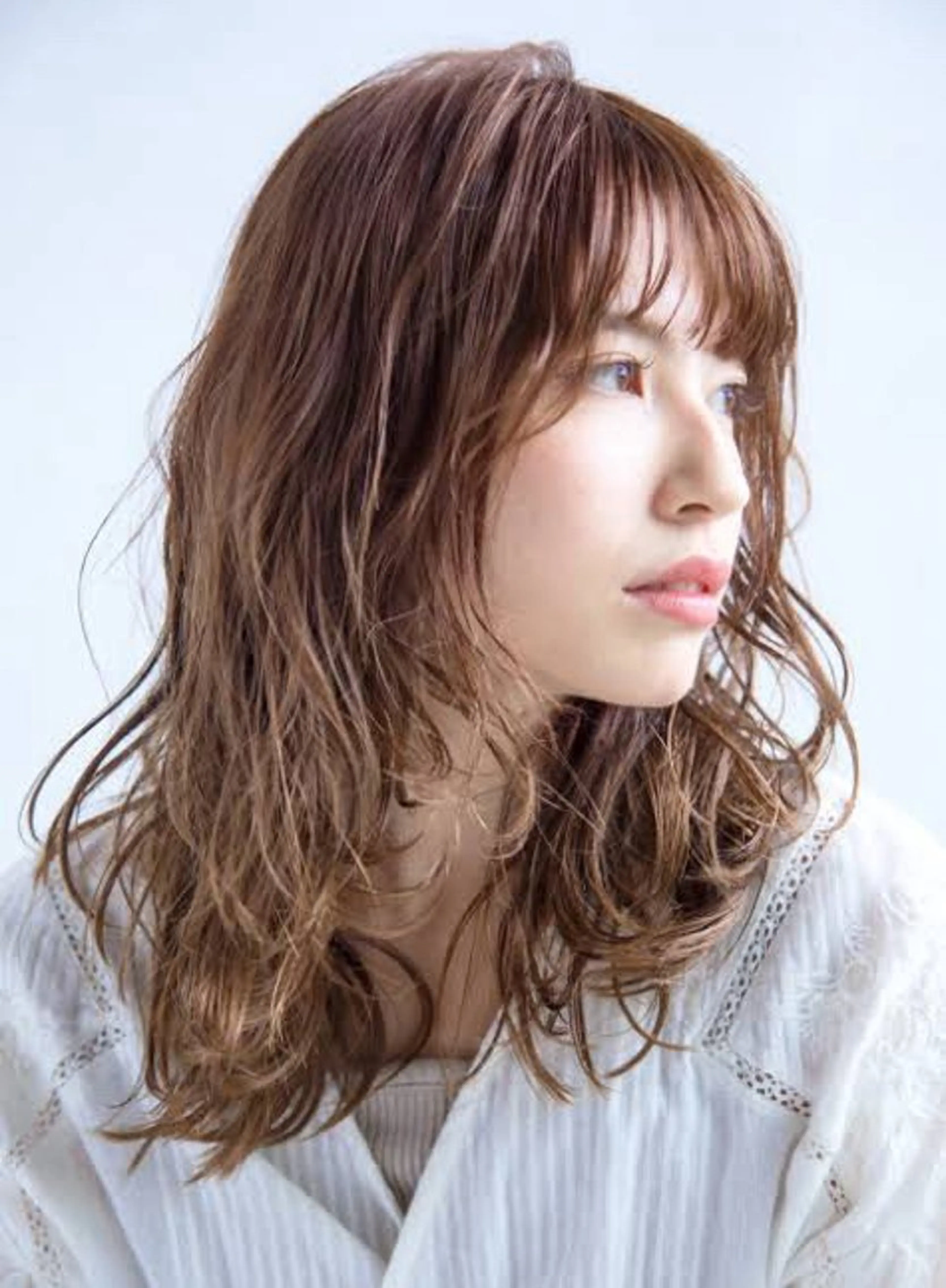 ミディアム パーマ Keita 白髪ぼかしのヘアスタイル