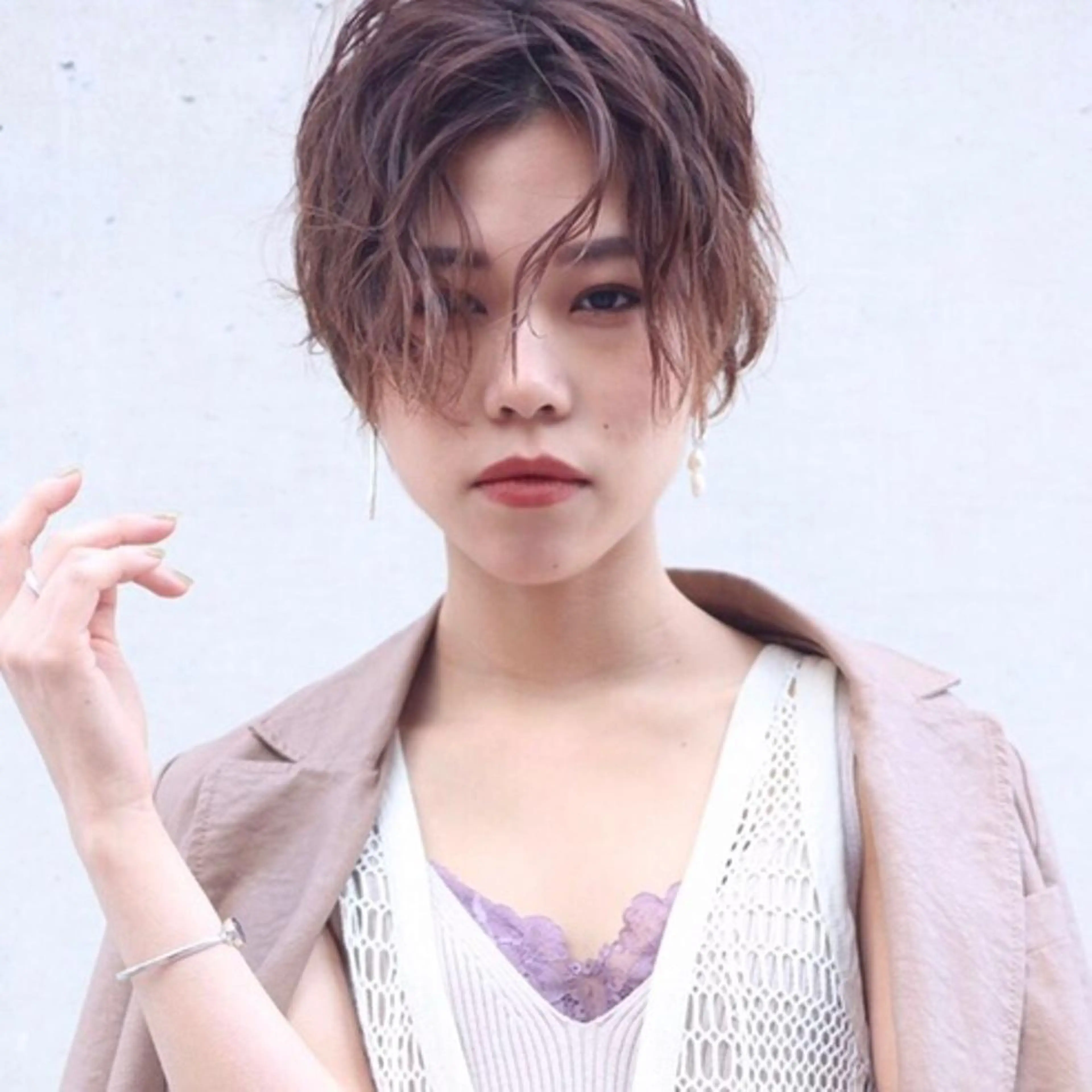 ショート 髙井 麻帆のヘアスタイル