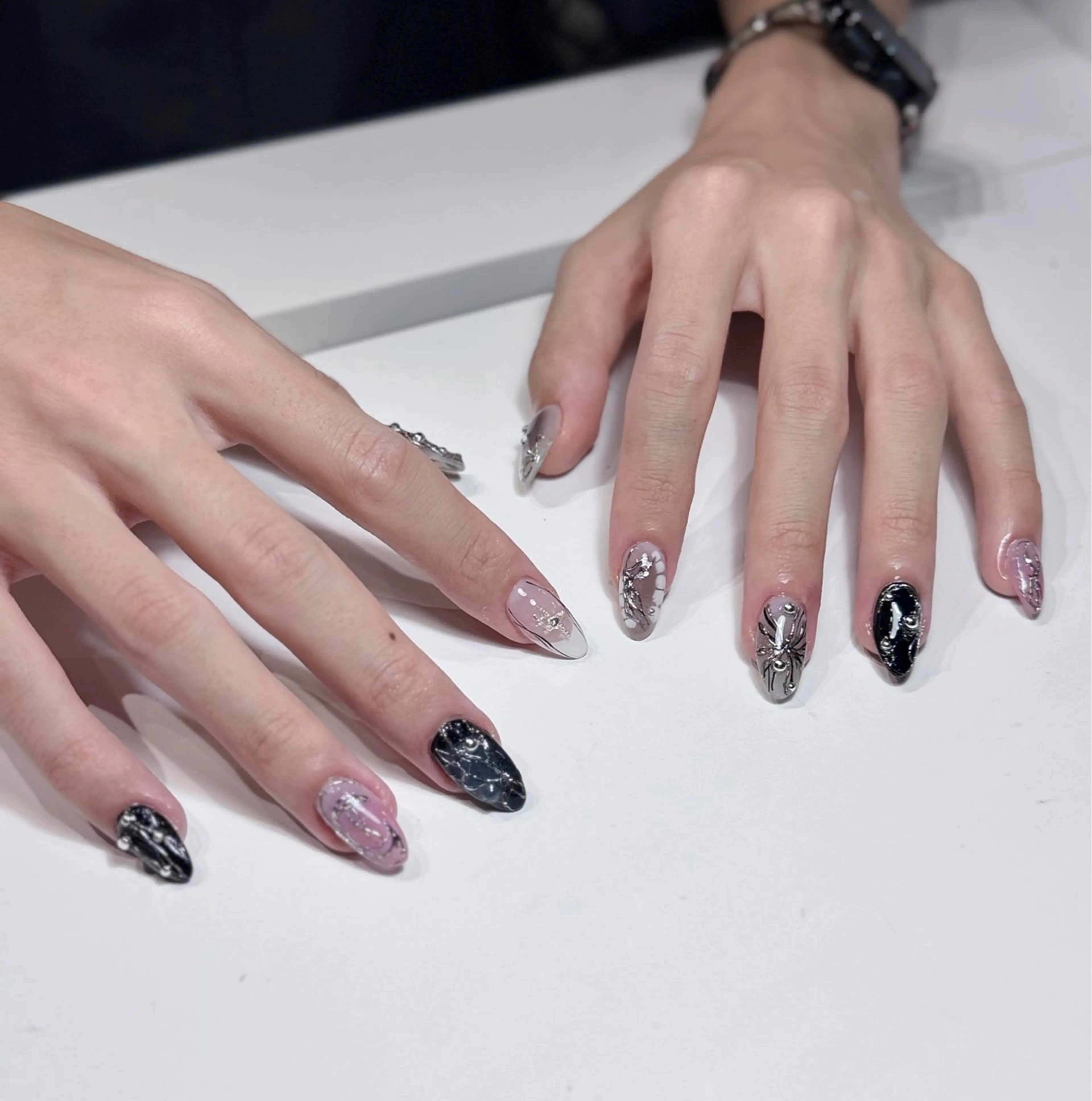 ネイル アートネイル オーロラネイル ジェルネイル 韓国ネイル ロングネイル ハンドネイル Nichi Nailsのネイルデザイン