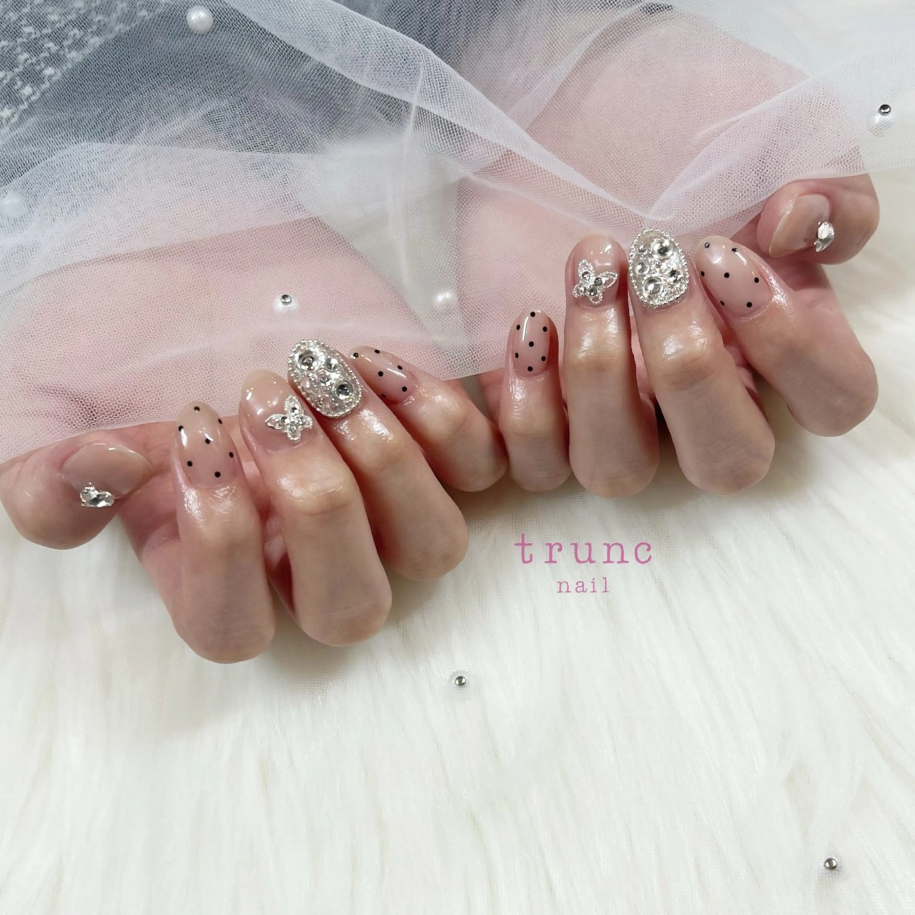 ネイル trunc nail 🌻宮下🌻のネイルデザイン