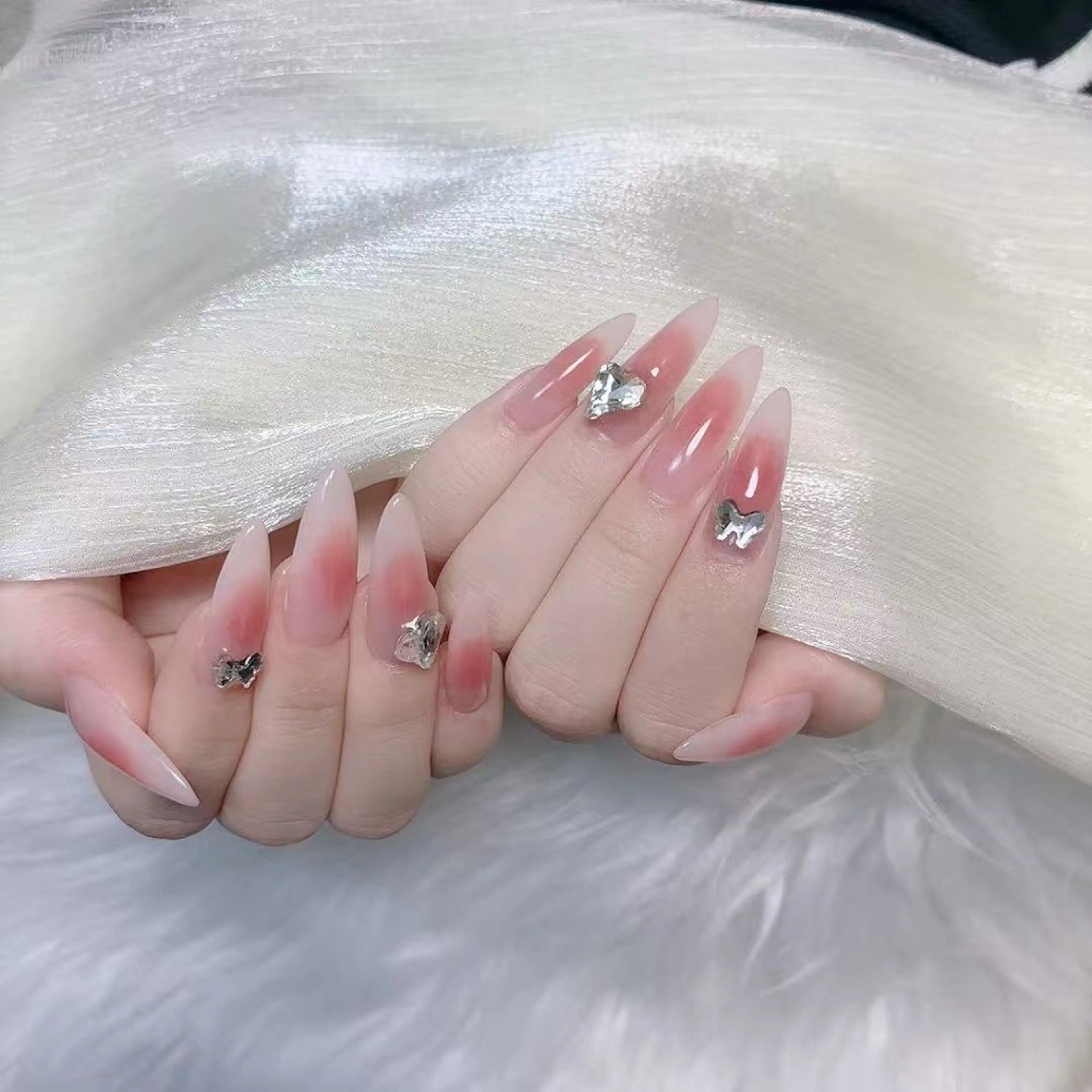 ネイル アニマル柄 チークネイル フラッシュネイル フットネイル フレンチネイル ハンドネイル B·U Nail大宮 長さだし専門店のネイルデザイン