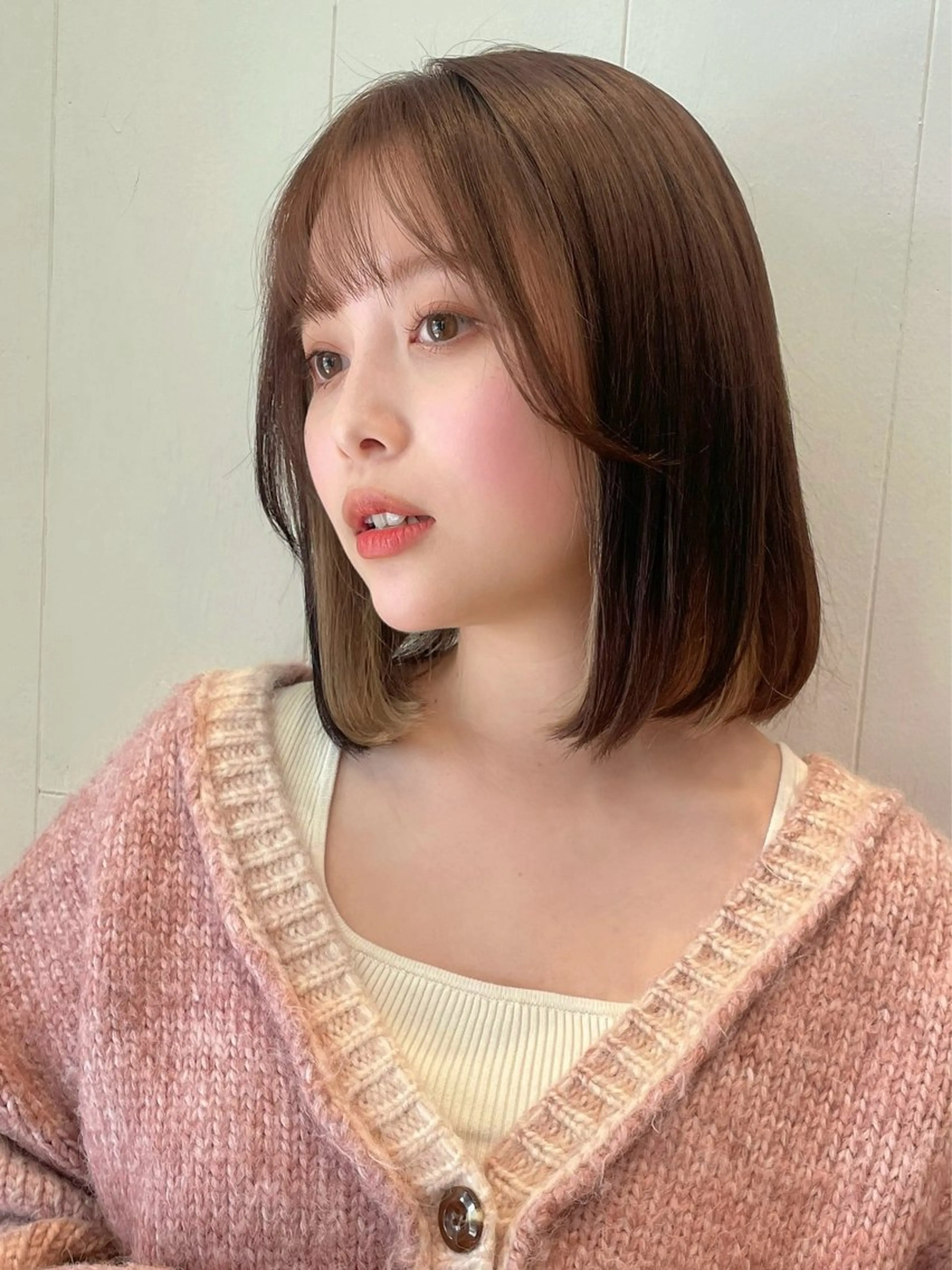 ミディアム 米澤 由衣のヘアスタイル