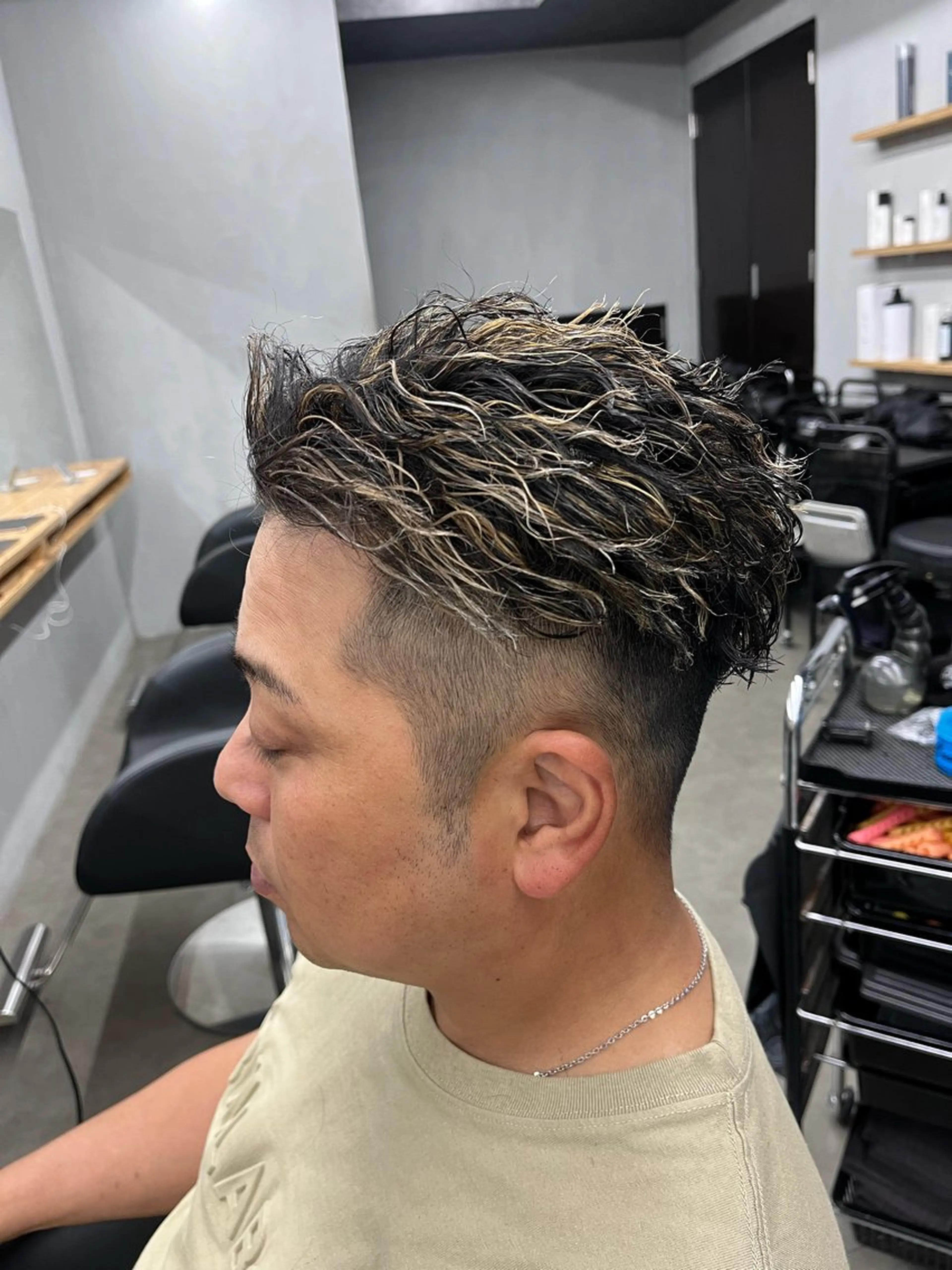 ショート パーマ メンズ メンズパーマ ツイストスパイラルパーマ スパイラルパーマ カット ヘアカラー パーマ トリートメント メンズ支持率NO.1 マサキのヘアスタイル