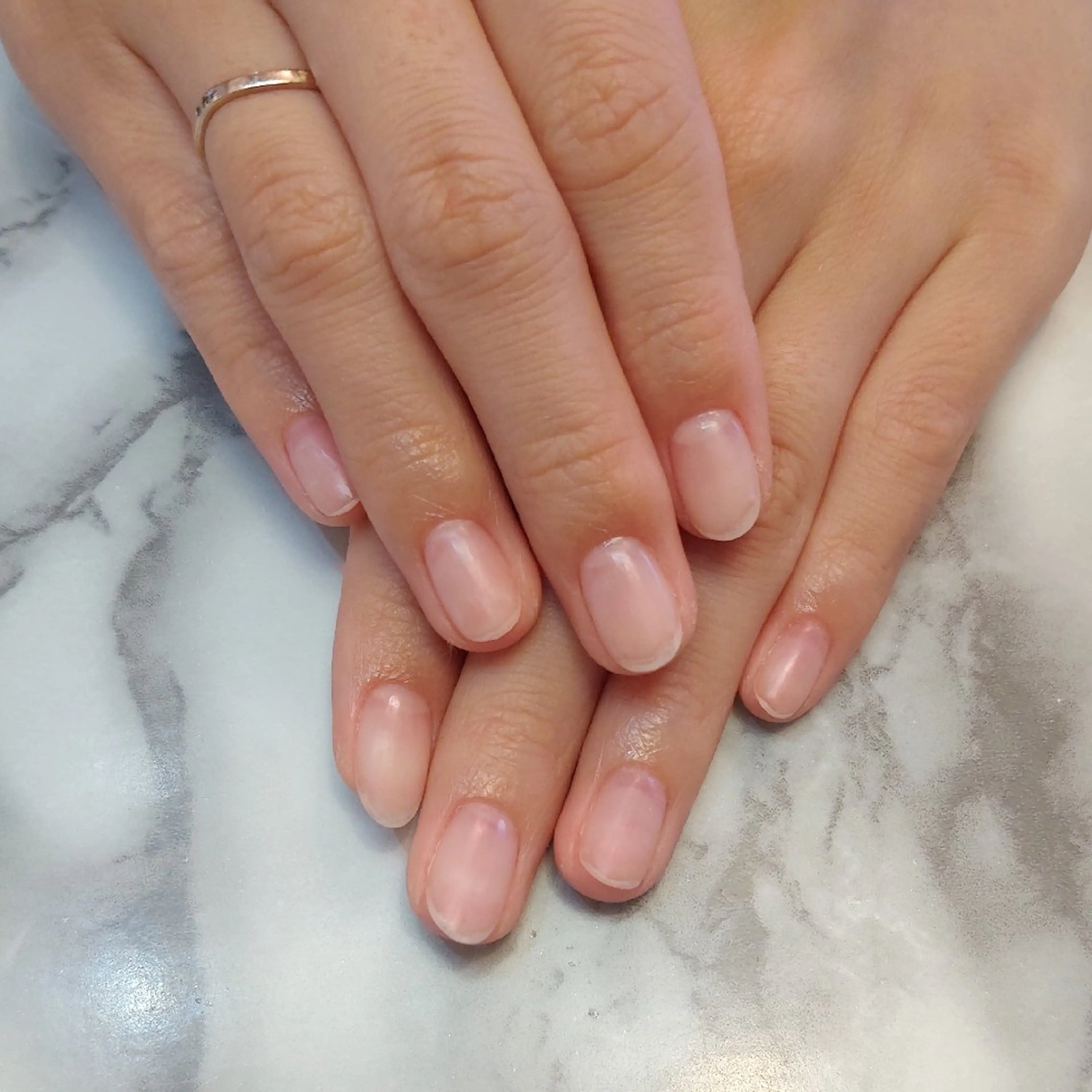 ネイル ジェヌインネイル 河内のネイルデザイン