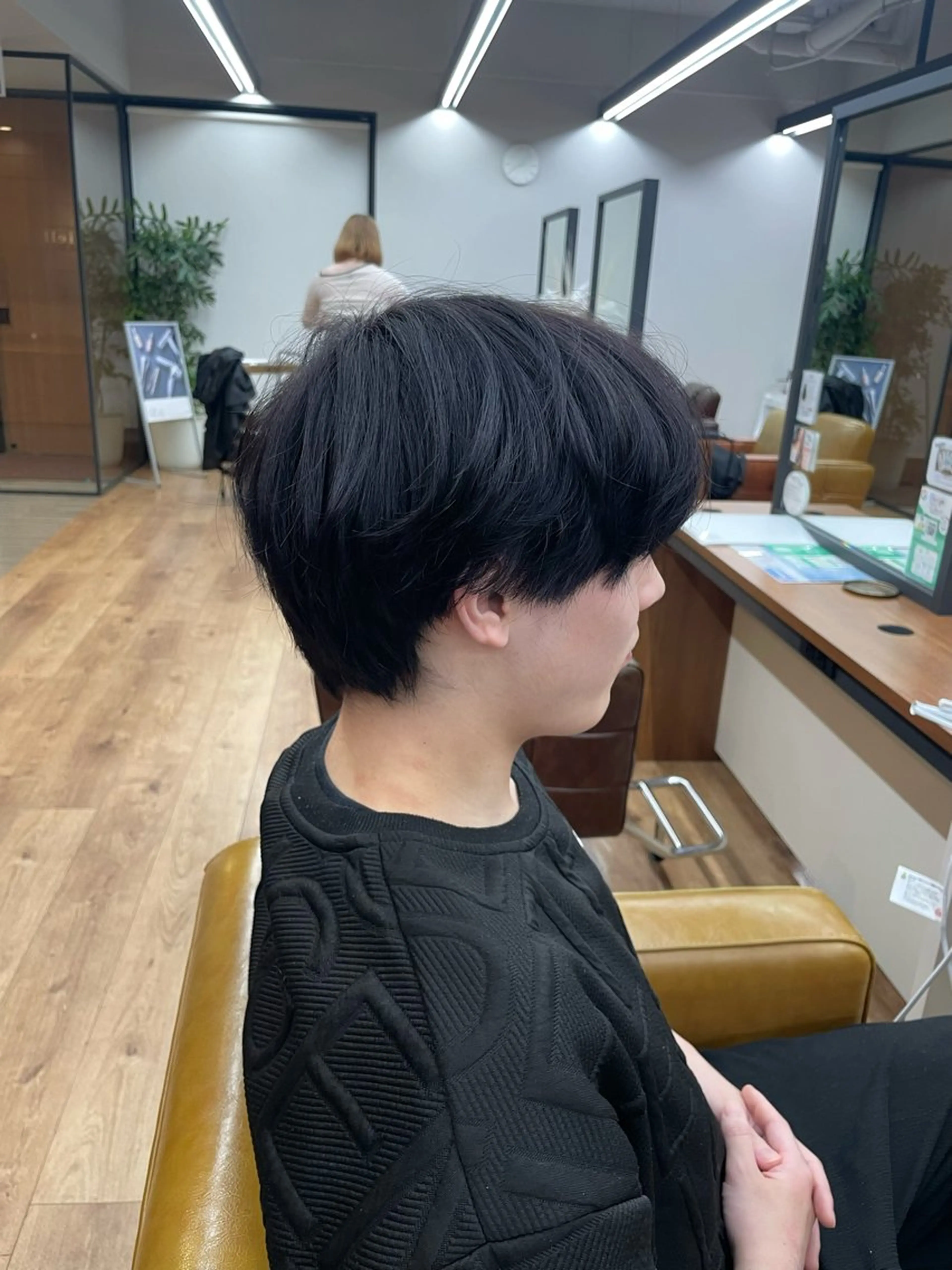 ショート ヘアアレンジ メンズ ヘアカラー 神田 優愛のヘアスタイル