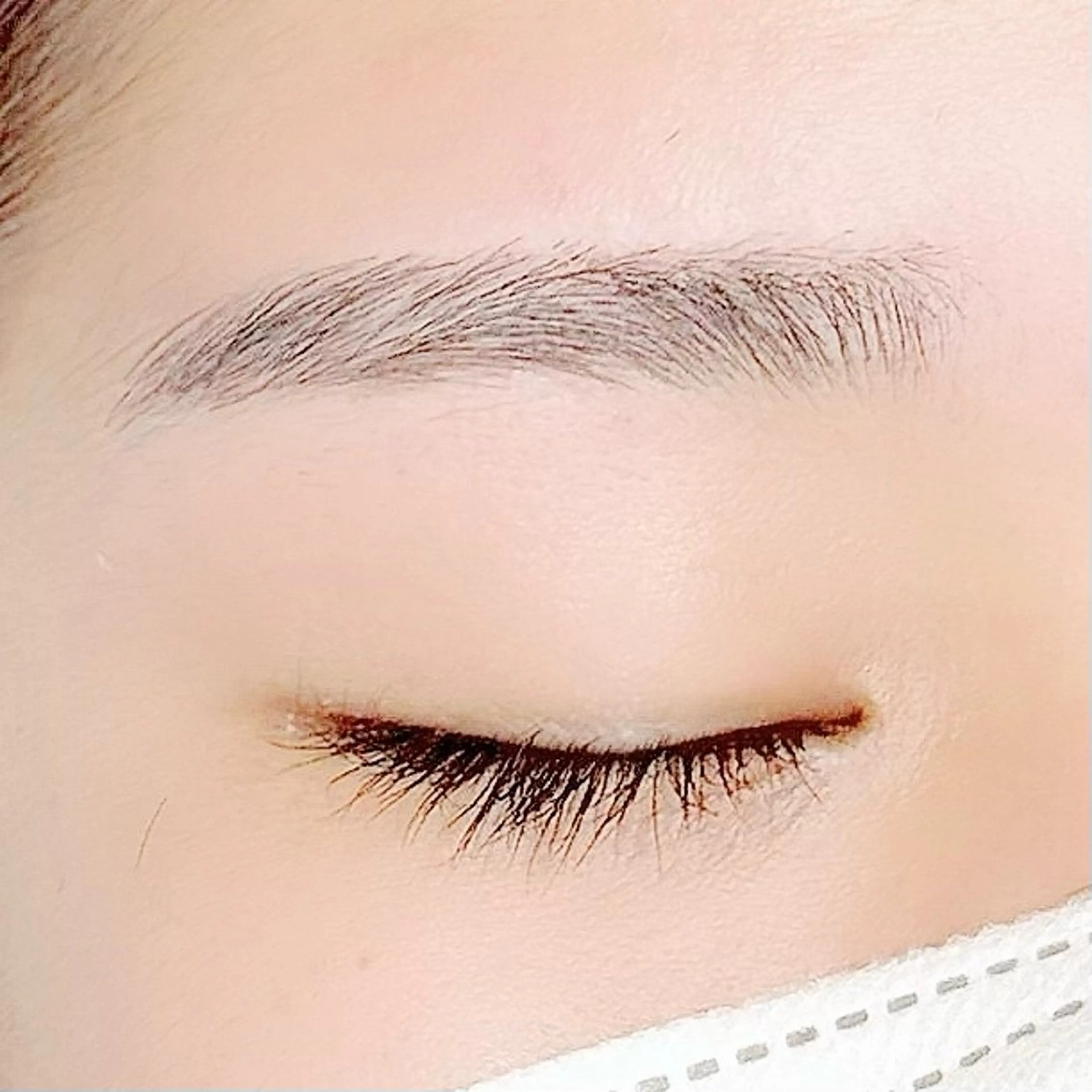 アイブロウ ワックス脱毛 眉カット その他(アイブロウ) 美眉waxアイブロウ 彼女とまつ毛crimの眉毛・アイブロウイメージ