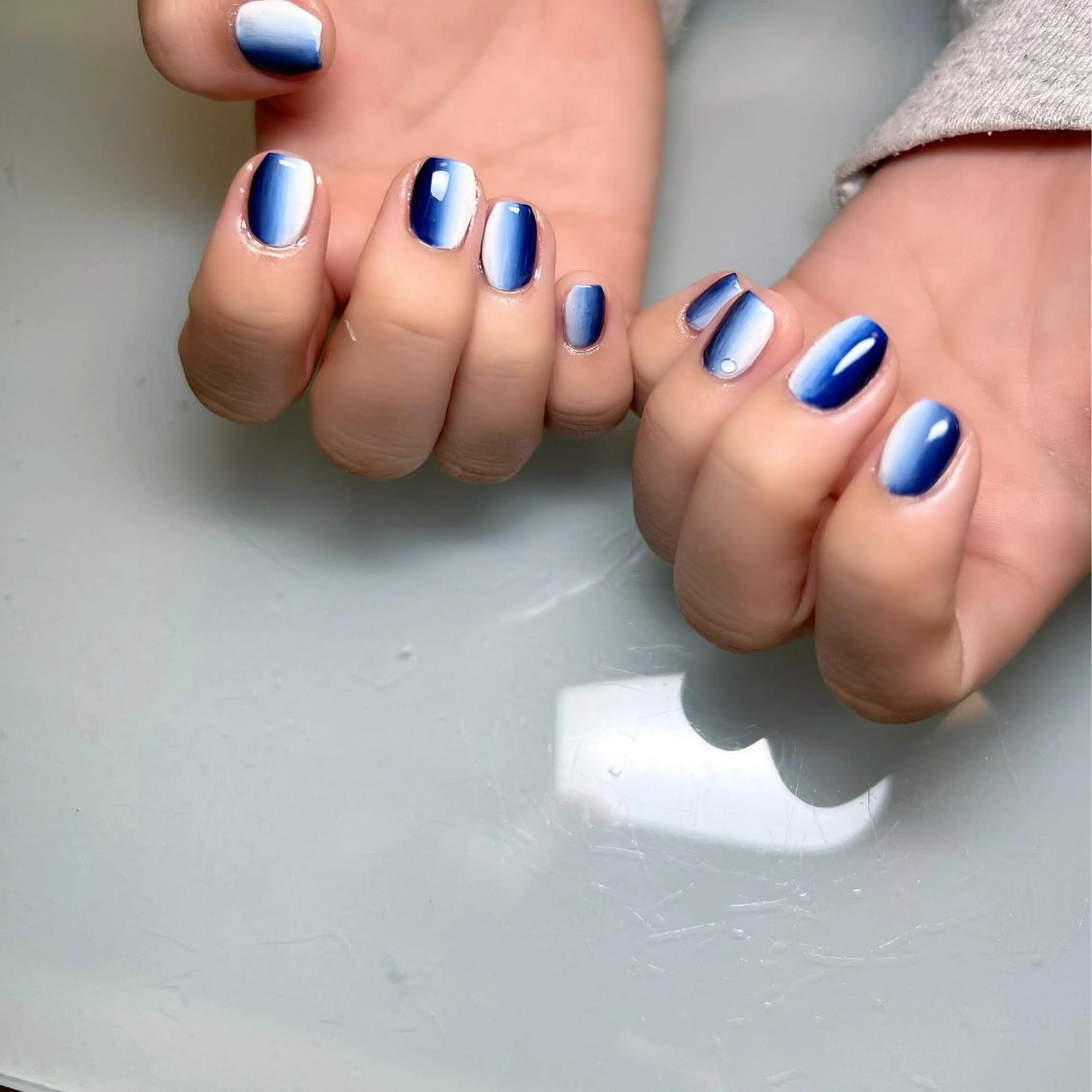 ネイル maison dari (ﾒｿﾞﾝ   ﾀﾞﾘ )所属・高橋 ユカのネイルデザイン