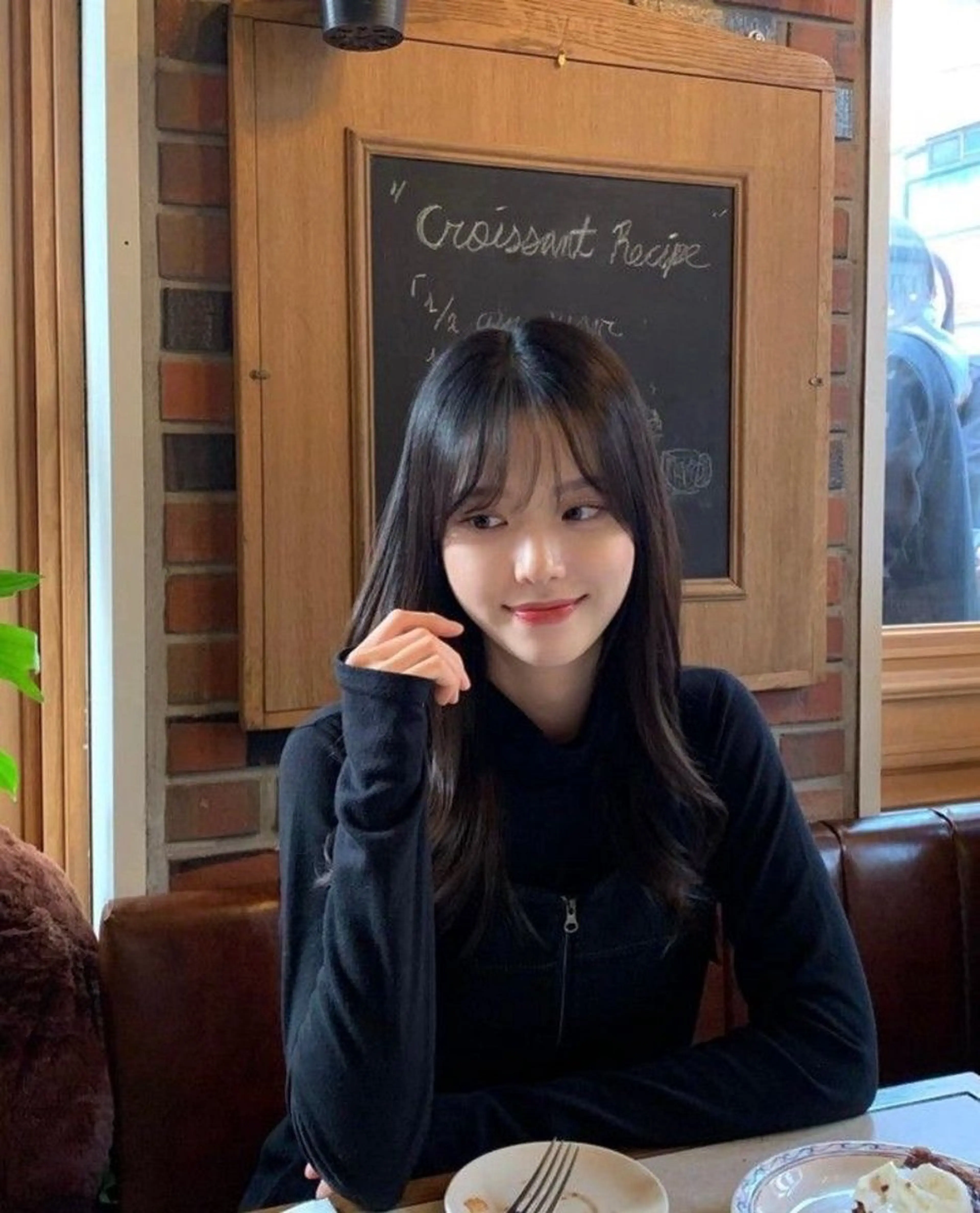 ロング カラー カット ヘアカラー トリートメント 莉乃/縮毛矯正/髪質 改善/艶カラーのヘアスタイル