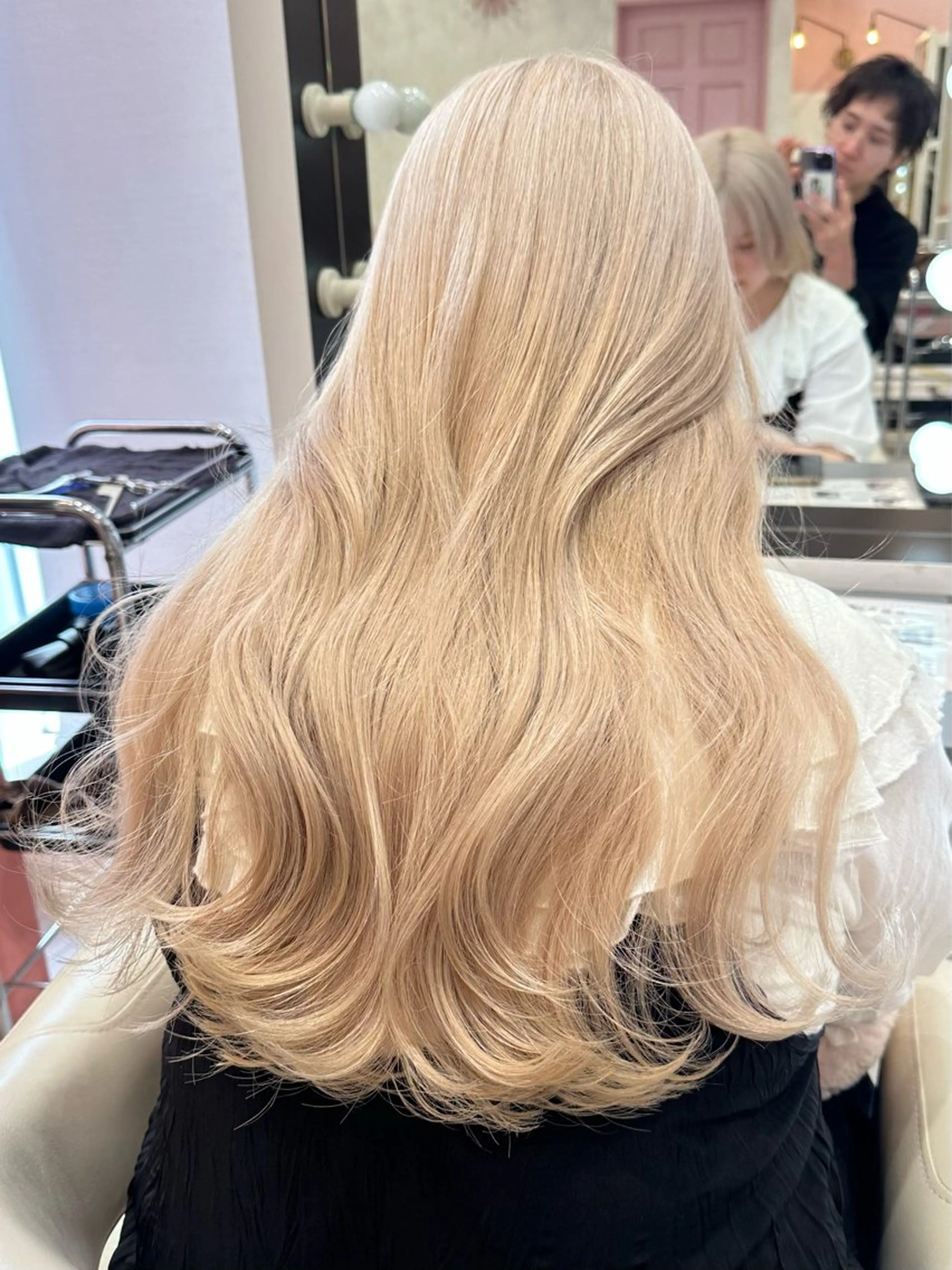ロング ヘアカラー Lee四ツ橋 Sakuraのヘアスタイル