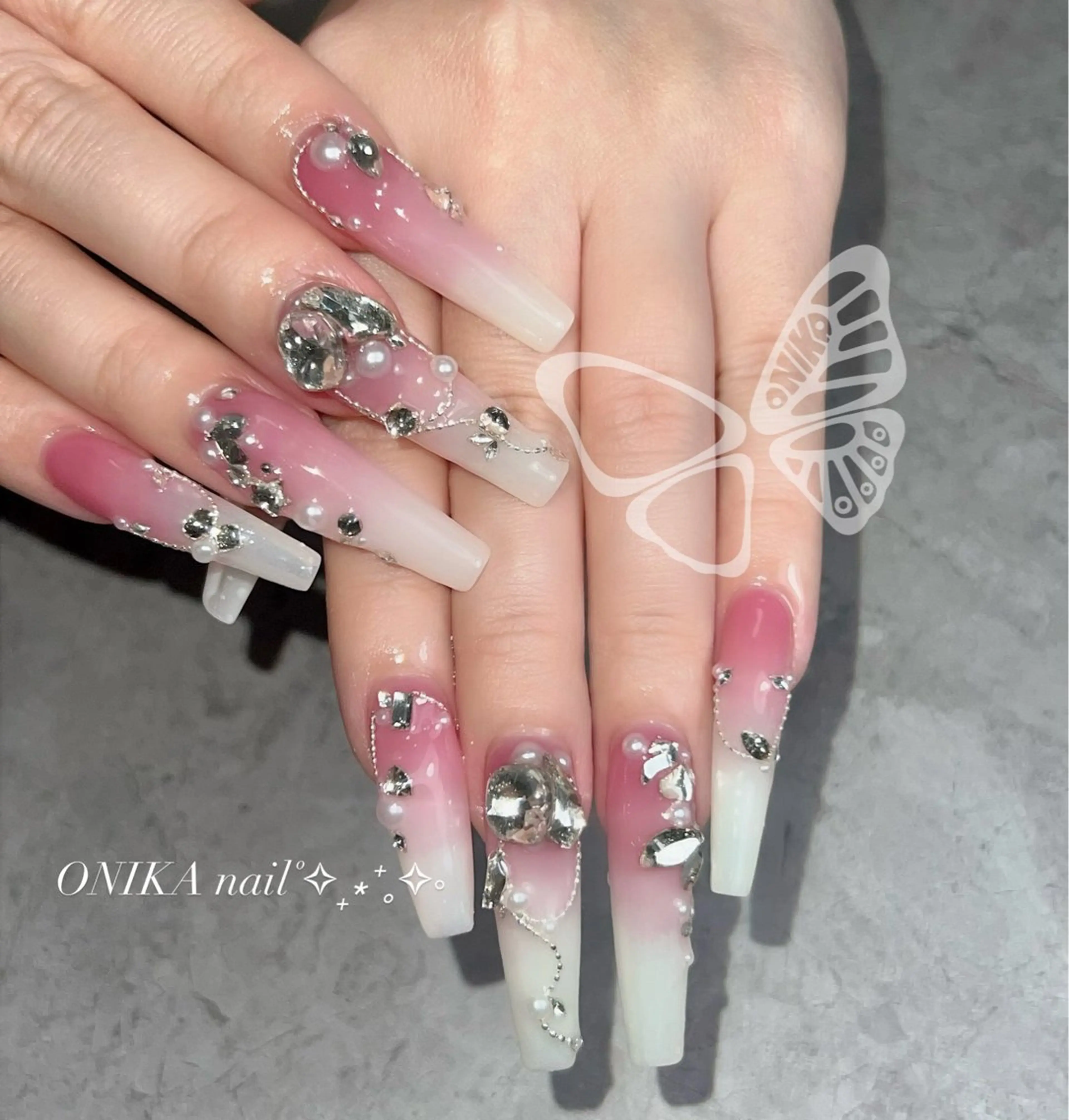 ネイル ハンドネイル ハンドケア ONIKA Nail 表参道A4徒歩3分のネイルデザイン