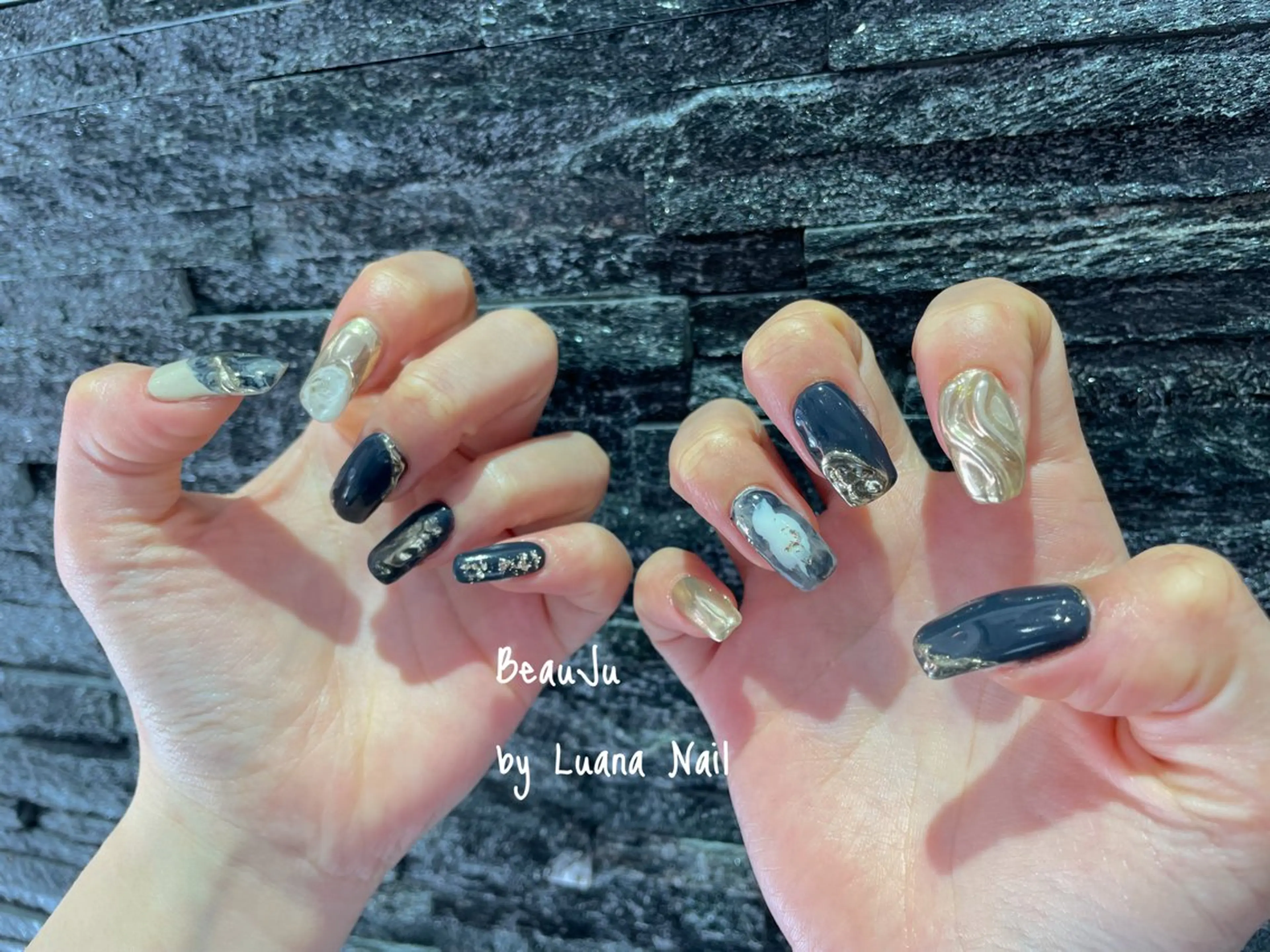 ネイル ミラーネイル ハンドネイル BeauJu by Luana Nailのネイルデザイン