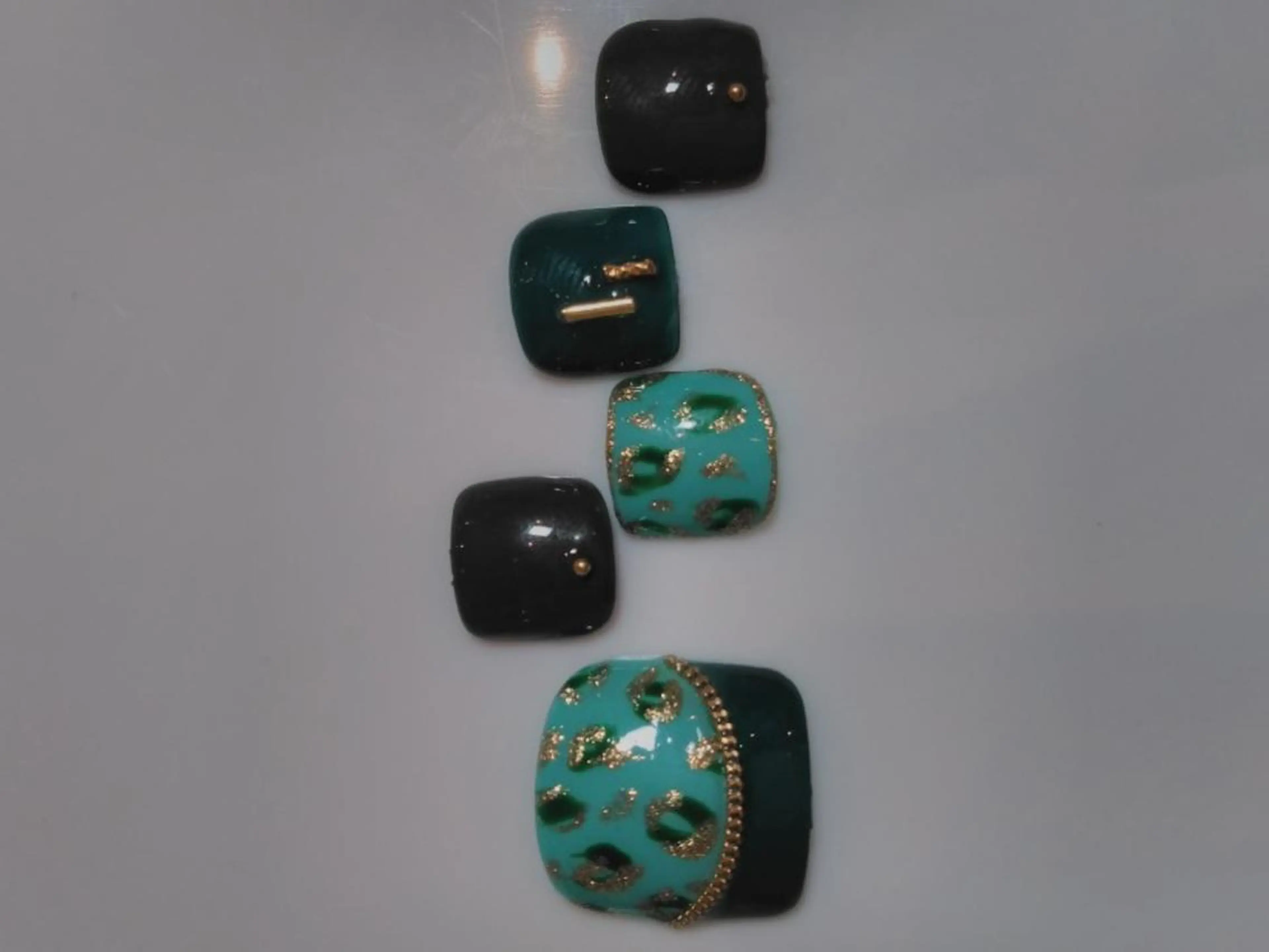 ネイル フットネイル ジェルネイル エステとネイル ローズコンフォートのネイルデザイン