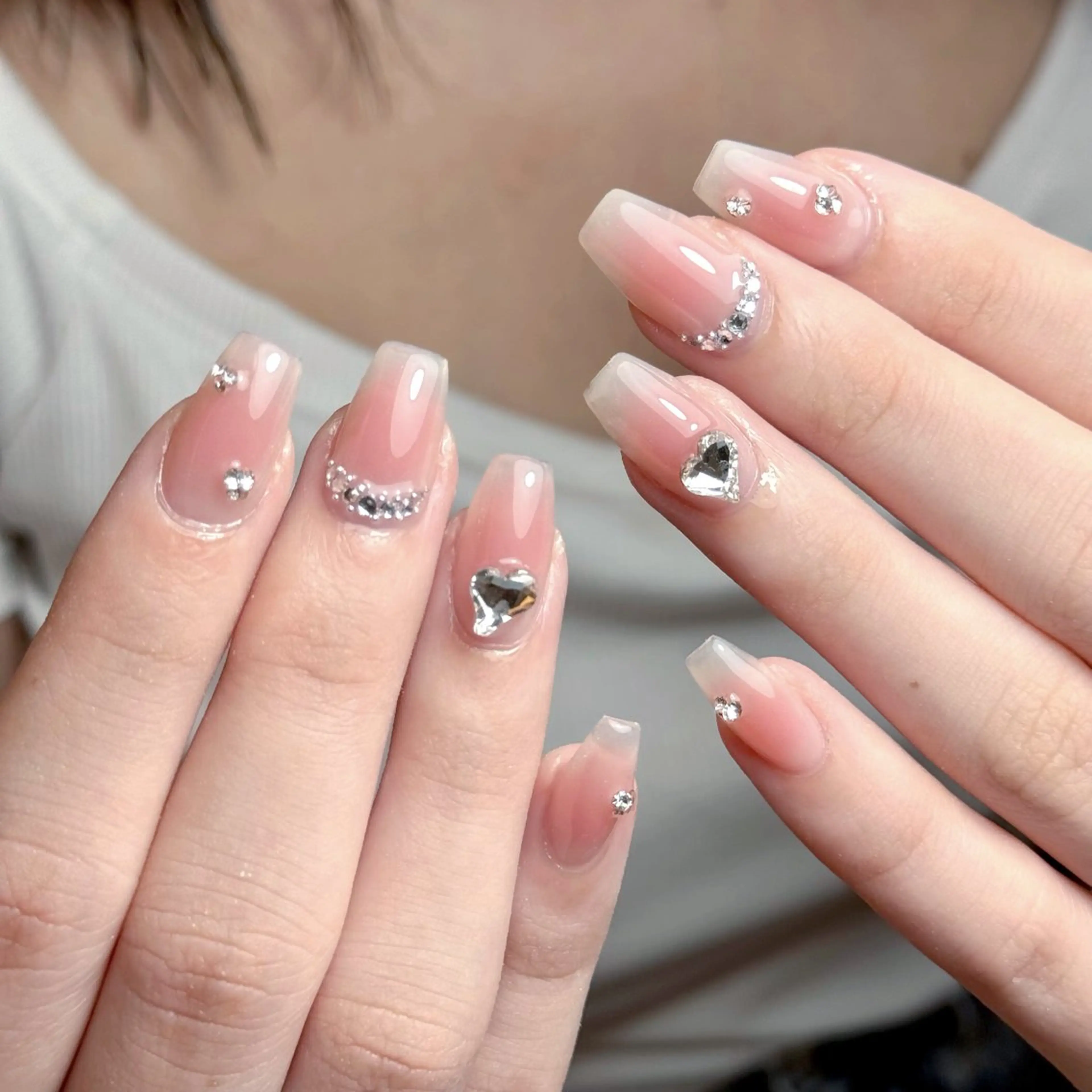 ネイル チークネイル ニュアンスネイル オフィスネイル ピンク シンプルネイル nailsalon ChuColaのネイルデザイン