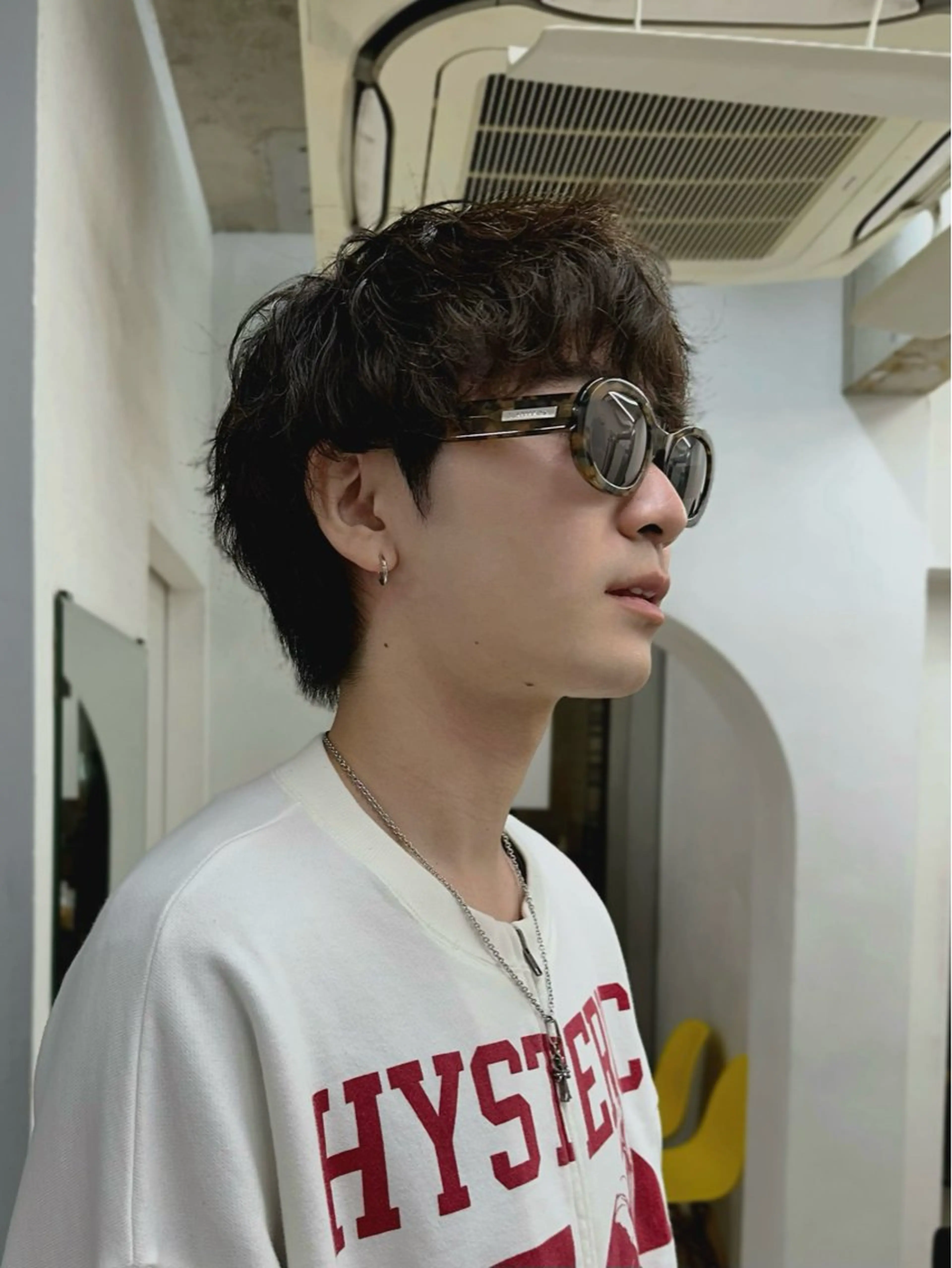 ショート パーマ メンズ メンズパーマ くせ毛 外国人風カラー 🧃Kawakami kotomi🧃のヘアスタイル