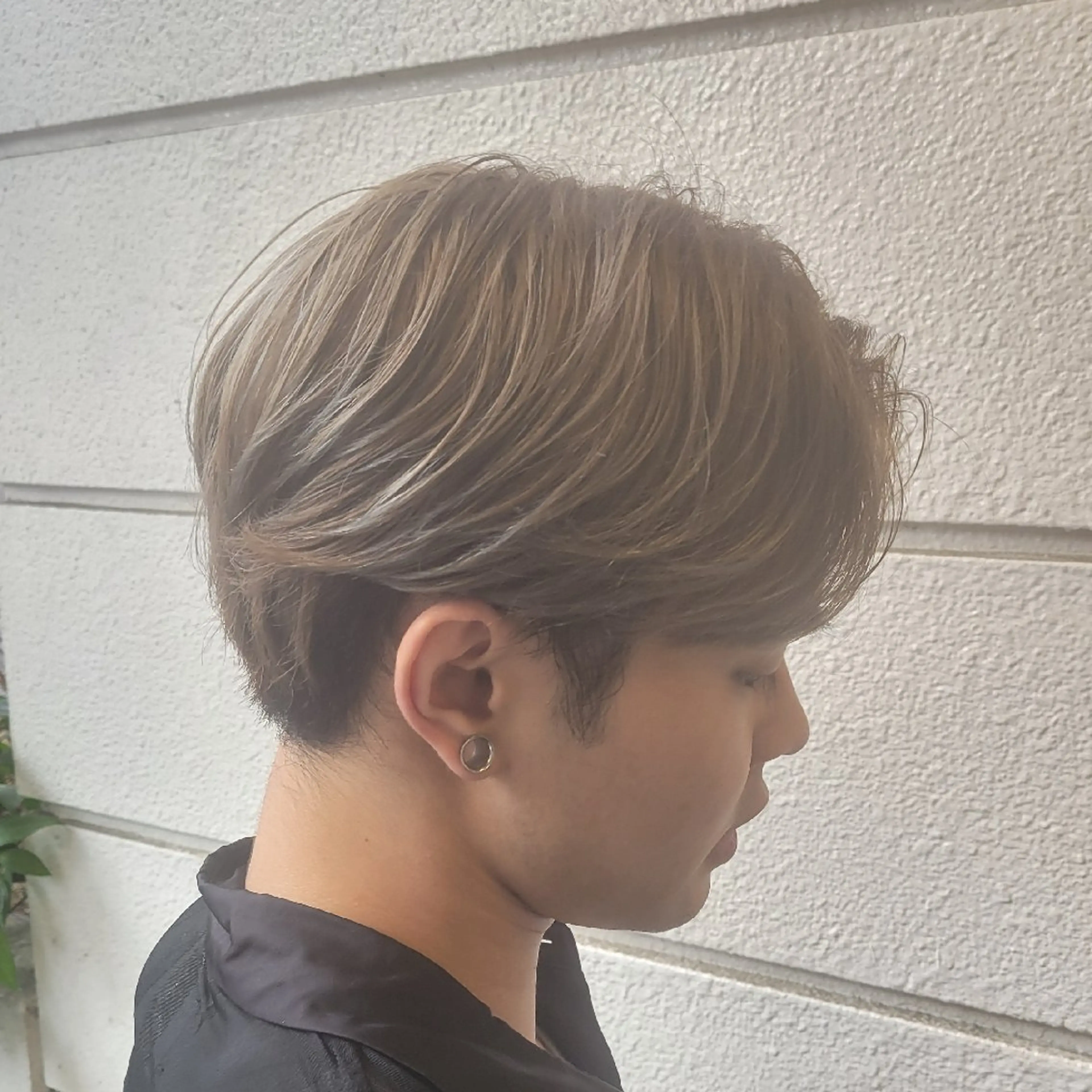 ショート カラー メンズ メンズブリーチ メンズハイトーン メンズパーマ ブリーチ ハイトーンカラー ヘアカラー RYU/毛流れパーマ /前髪立ち上げ⚡️のヘアスタイル