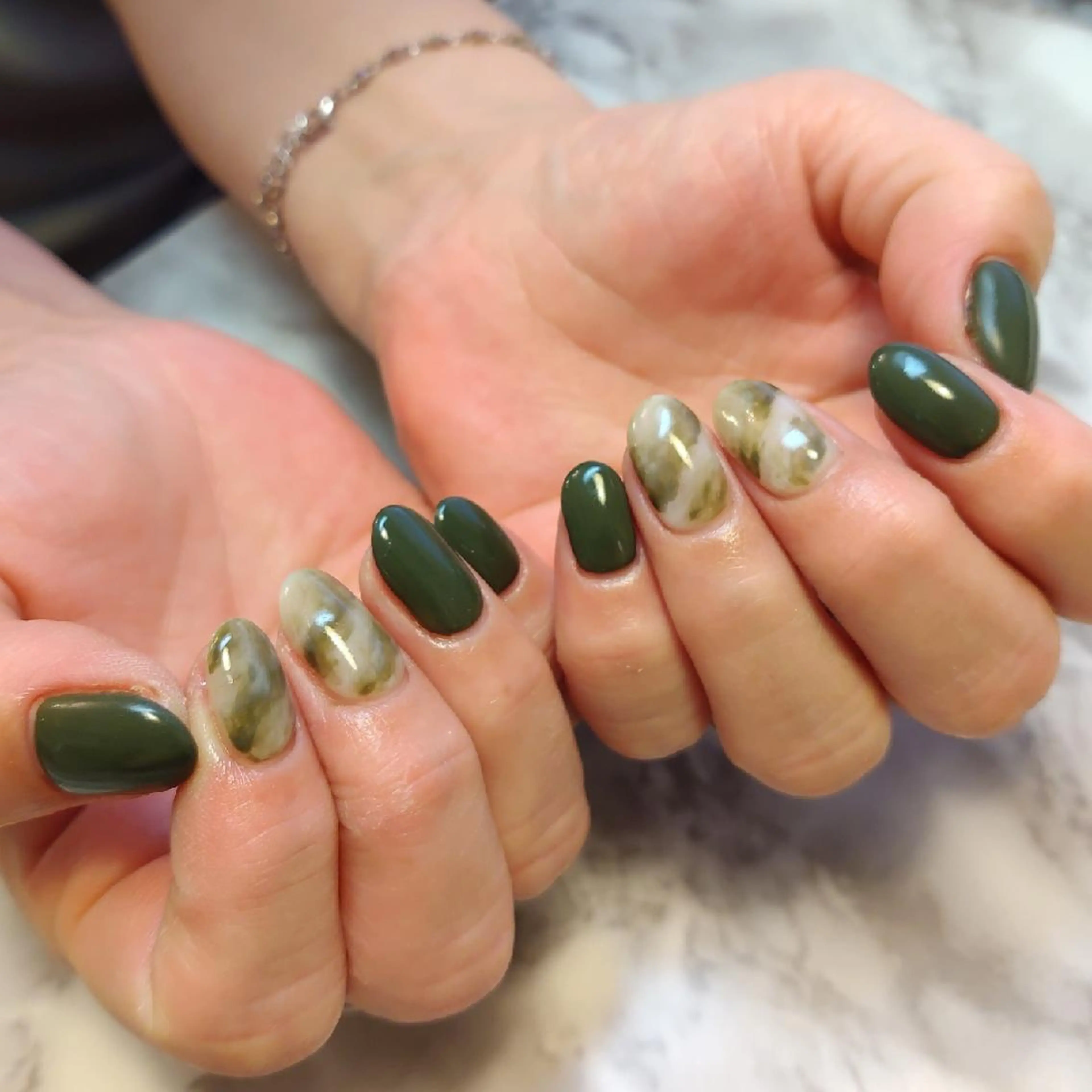 ネイル ジェヌインネイル 河内のネイルデザイン