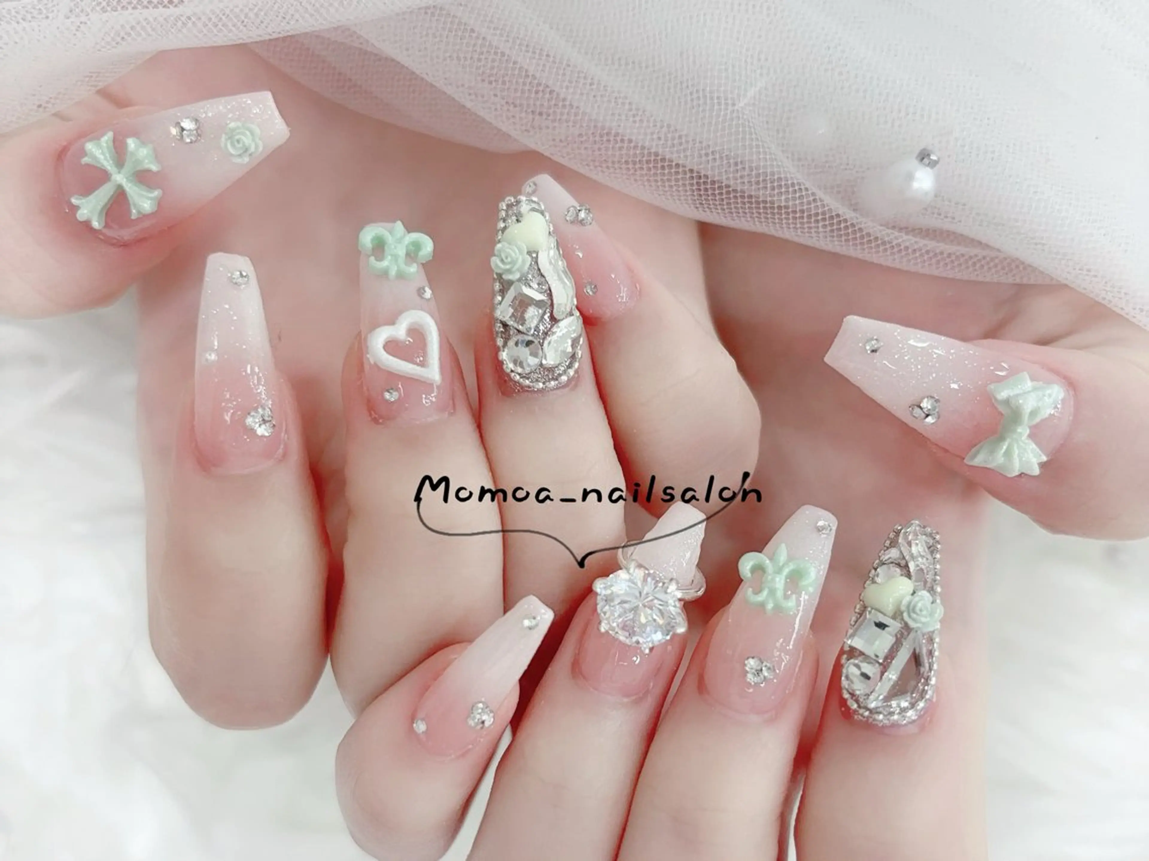 ネイル ハロウィン キラキラネイル 韓国ネイル スカルプネイル ハンドネイル MoMoA Nail ネイル長さ出し専門店のネイルデザイン