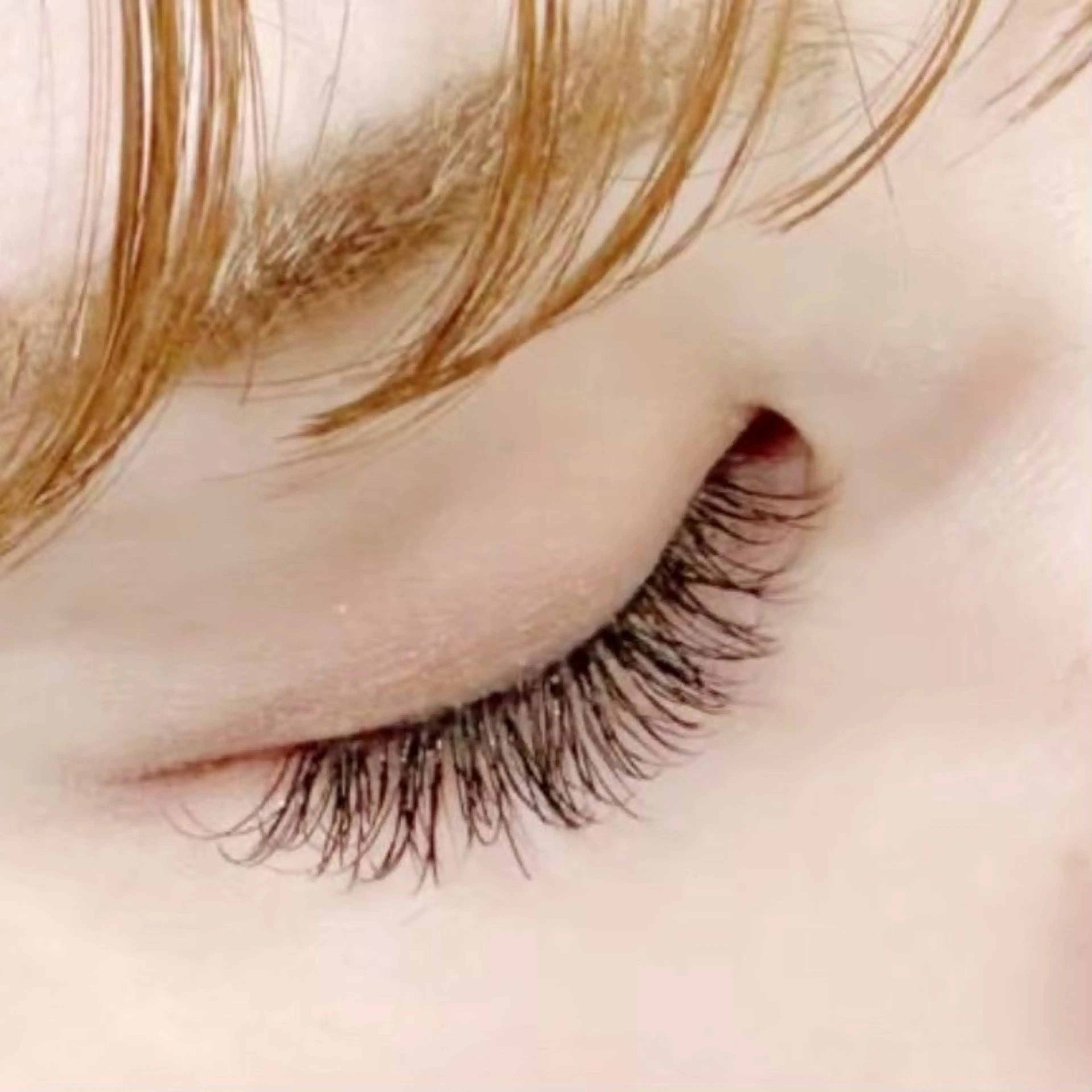 マツエク・マツパ SAEGUSA .⋆𝜗𝜚 桜木町のマツエク・マツパデザイン