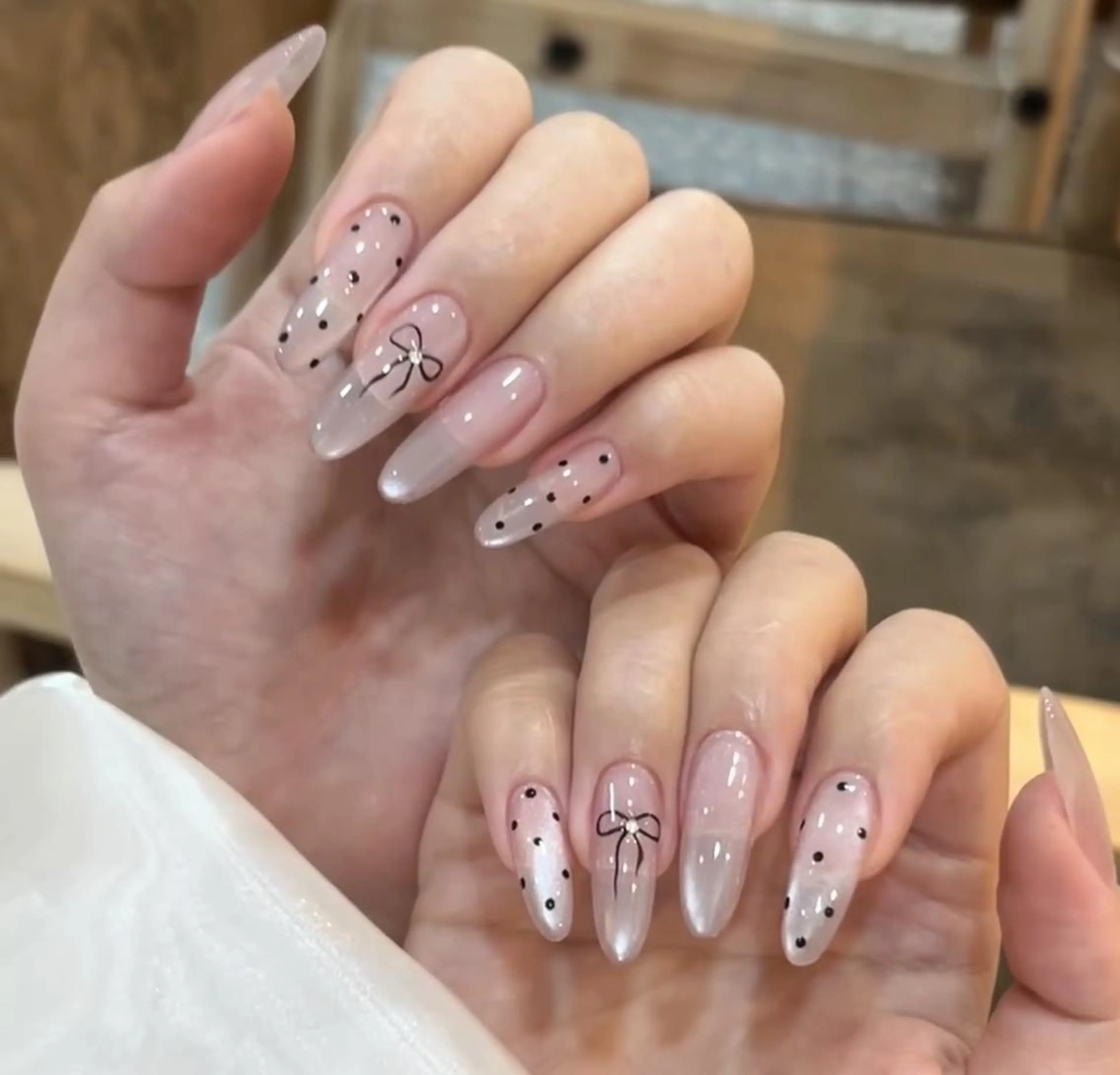 ネイル ハンドネイル モナ& ナナのネイルデザイン