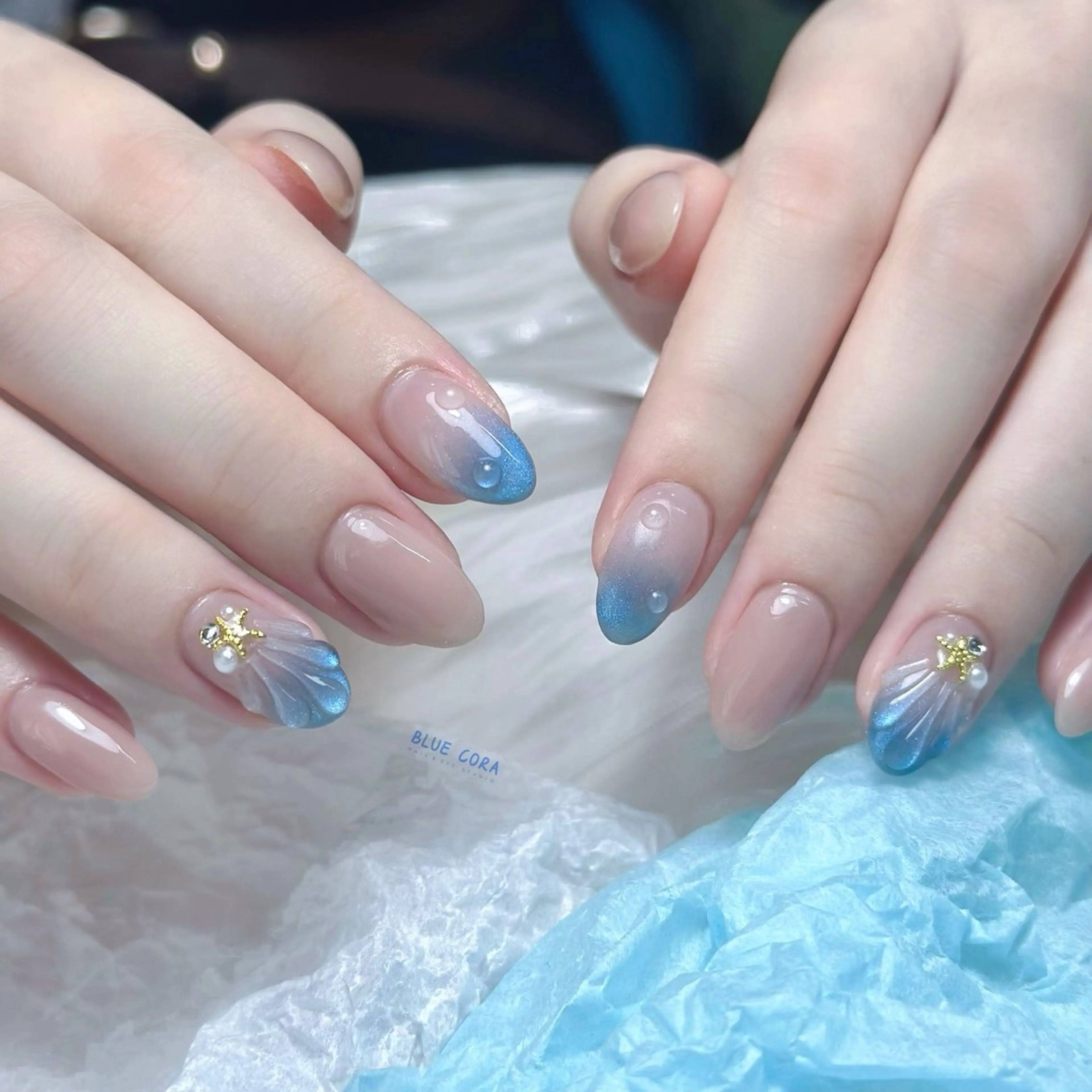 ネイル クリアネイル マグネットネイル ハンドネイル ハンドケア BLUE CORAのネイルデザイン