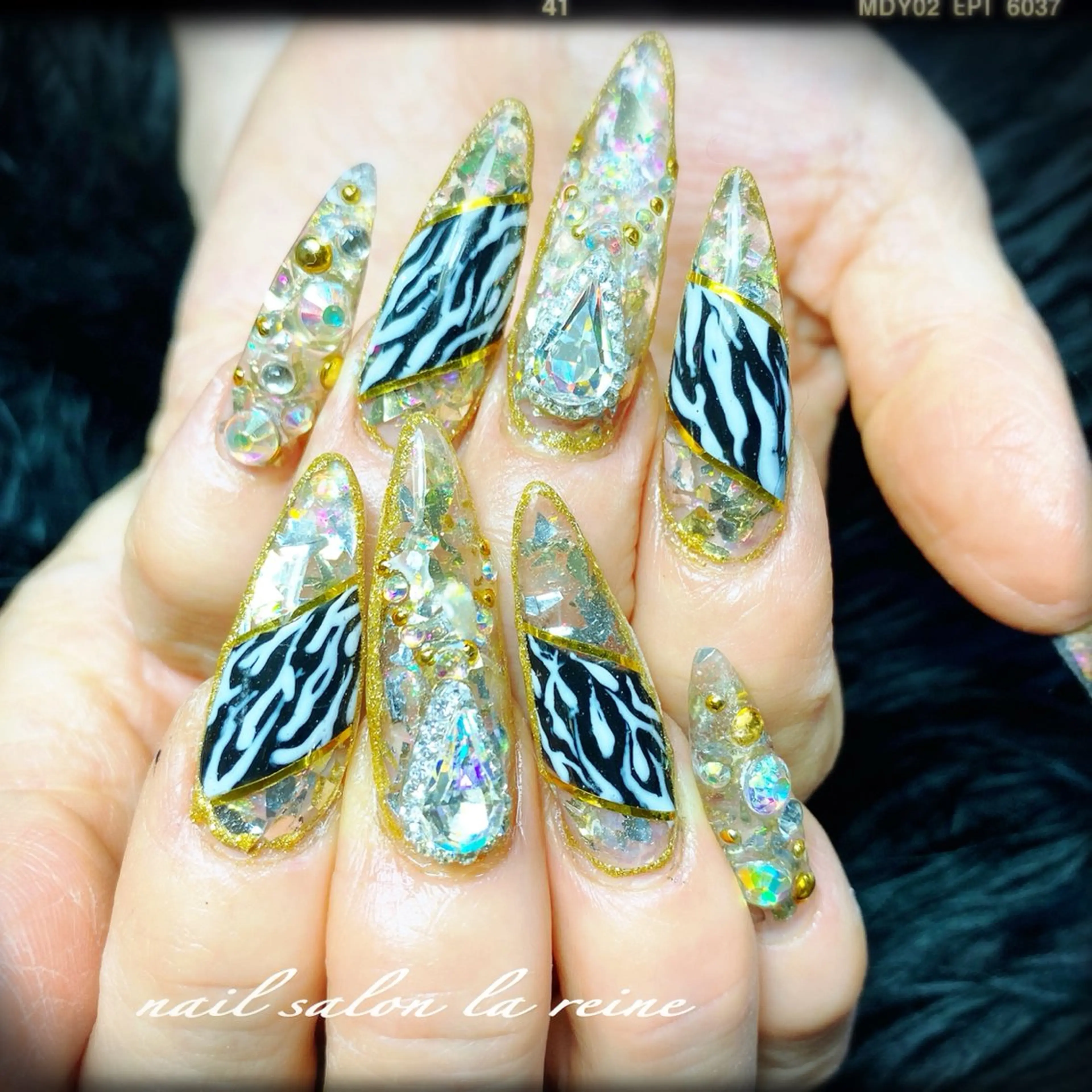 ネイル アニマル柄 nail salon la reineのネイルデザイン