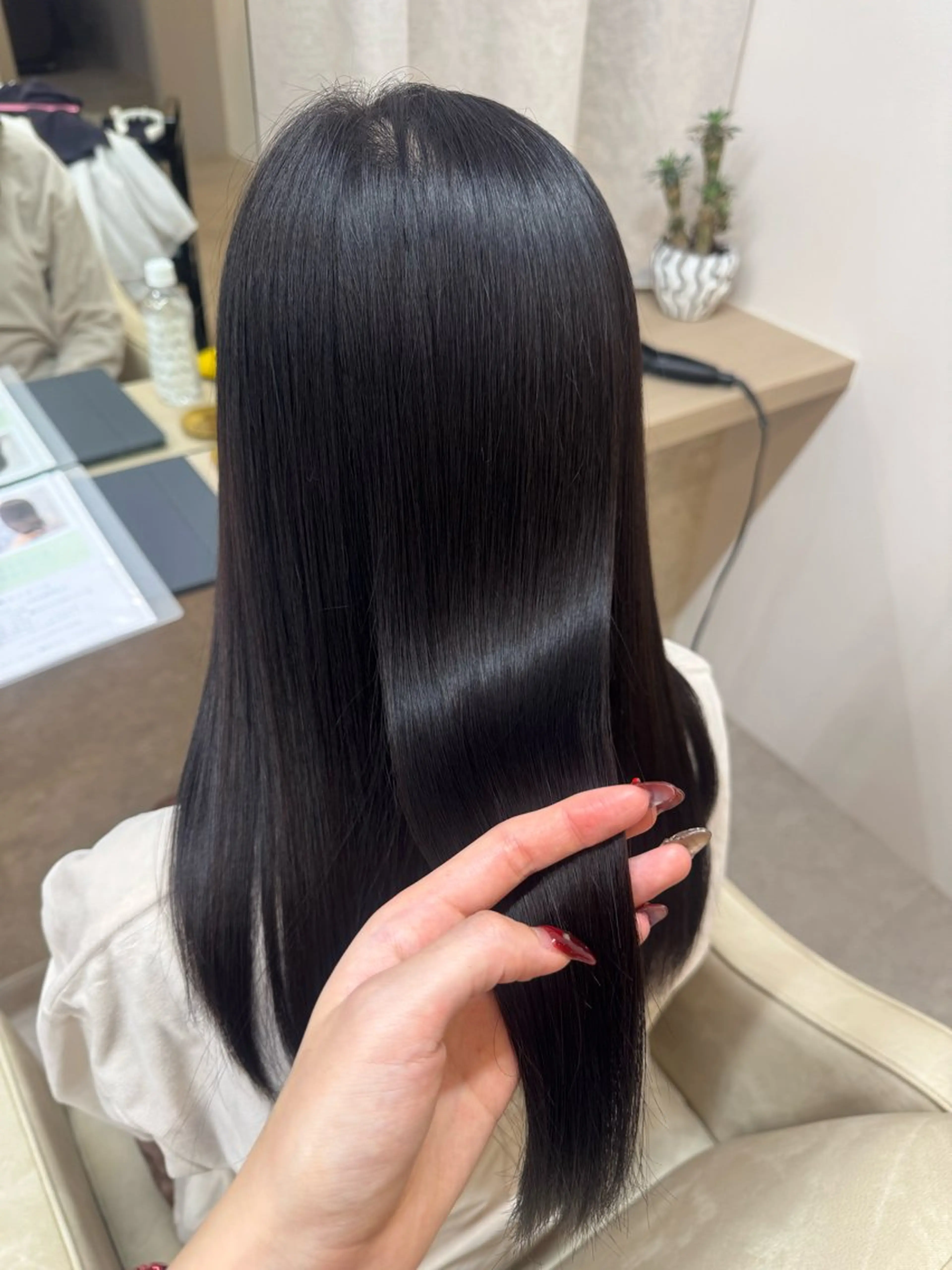 🩵うるサラ艶に！！カット＋ダメージレス酸性ストレート🩵¥16,940～の写真