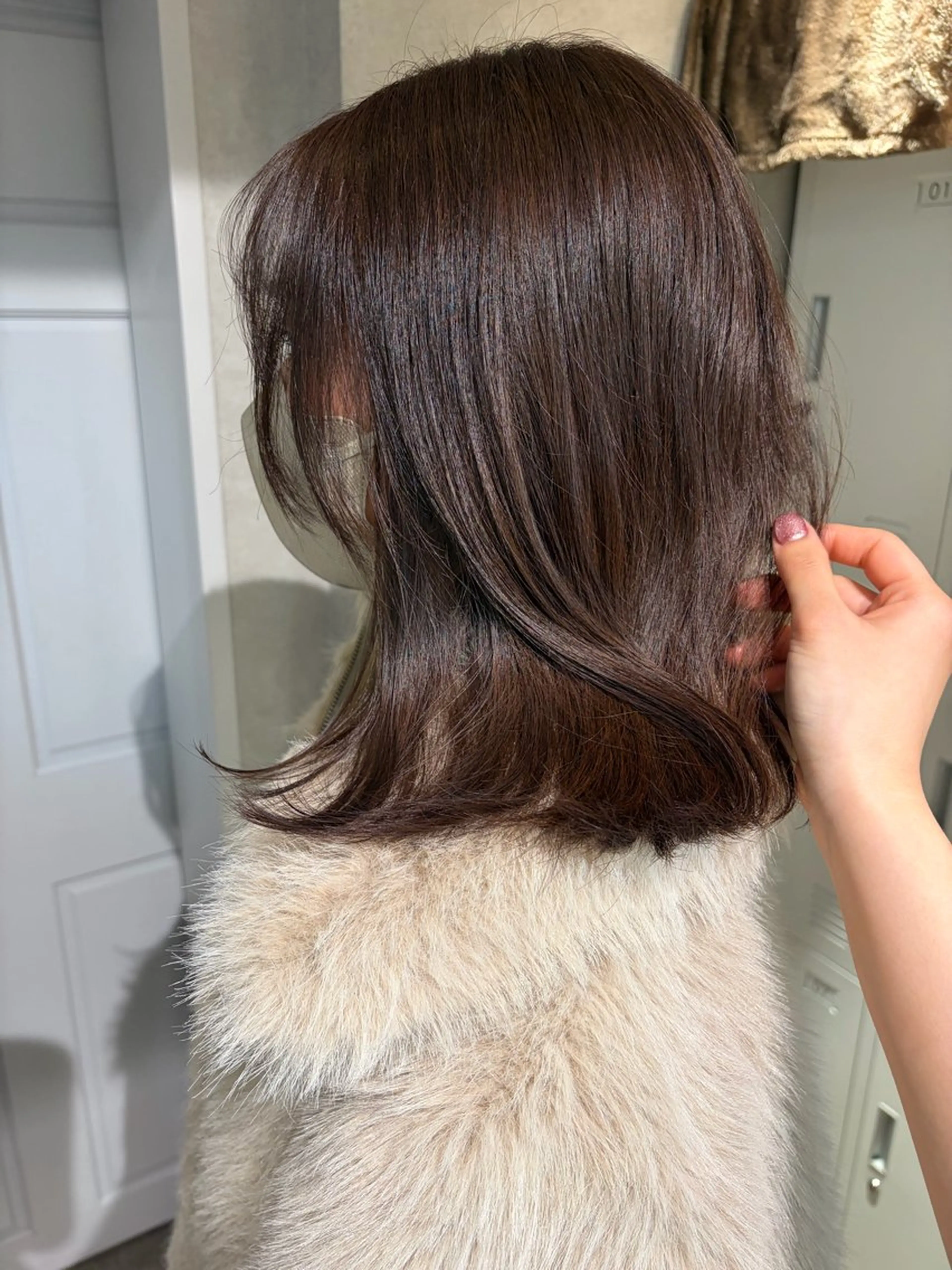 ミディアム カラー ブリーチ ブラウンカラー ダブルカラー ブリーチなしカラー ヘアカラー ナチュラル透明感🌱 小山美樹子のヘアスタイル