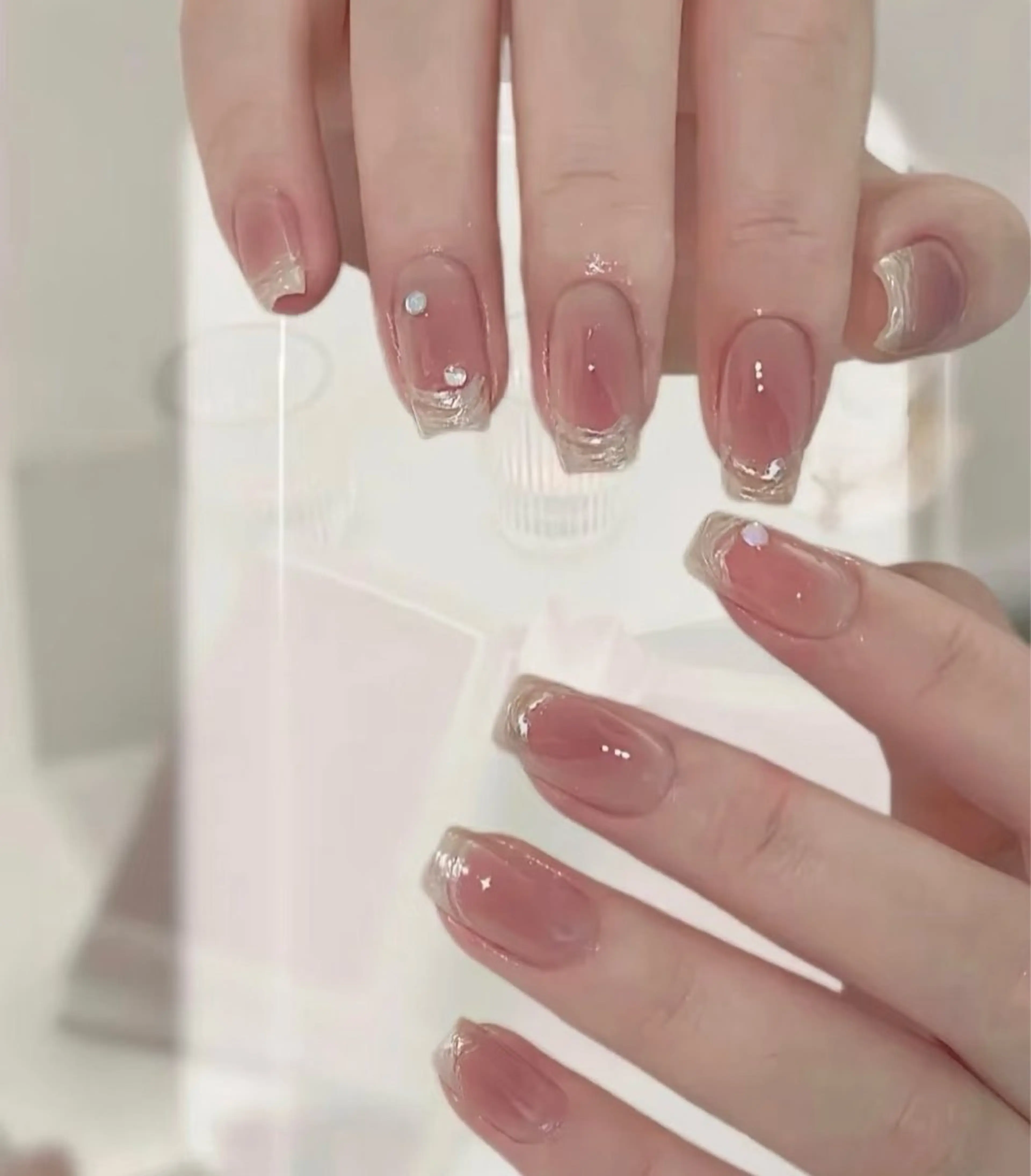 ネイル 高木 維麗絲のネイルデザイン