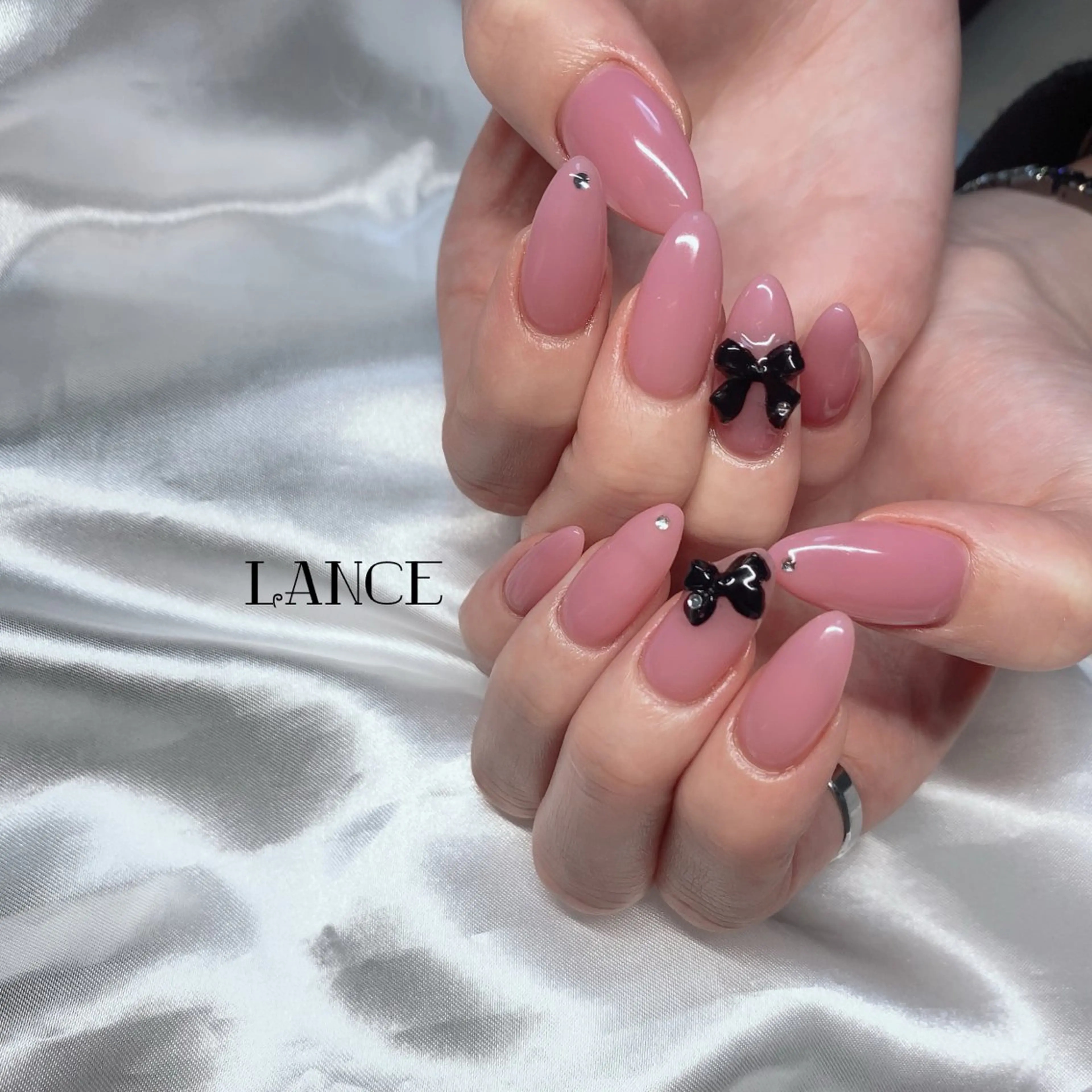 ネイル オーロラネイル フットネイル フレンチネイル キラキラネイル ニュアンスネイル ハンドネイル Lance nailのネイルデザイン