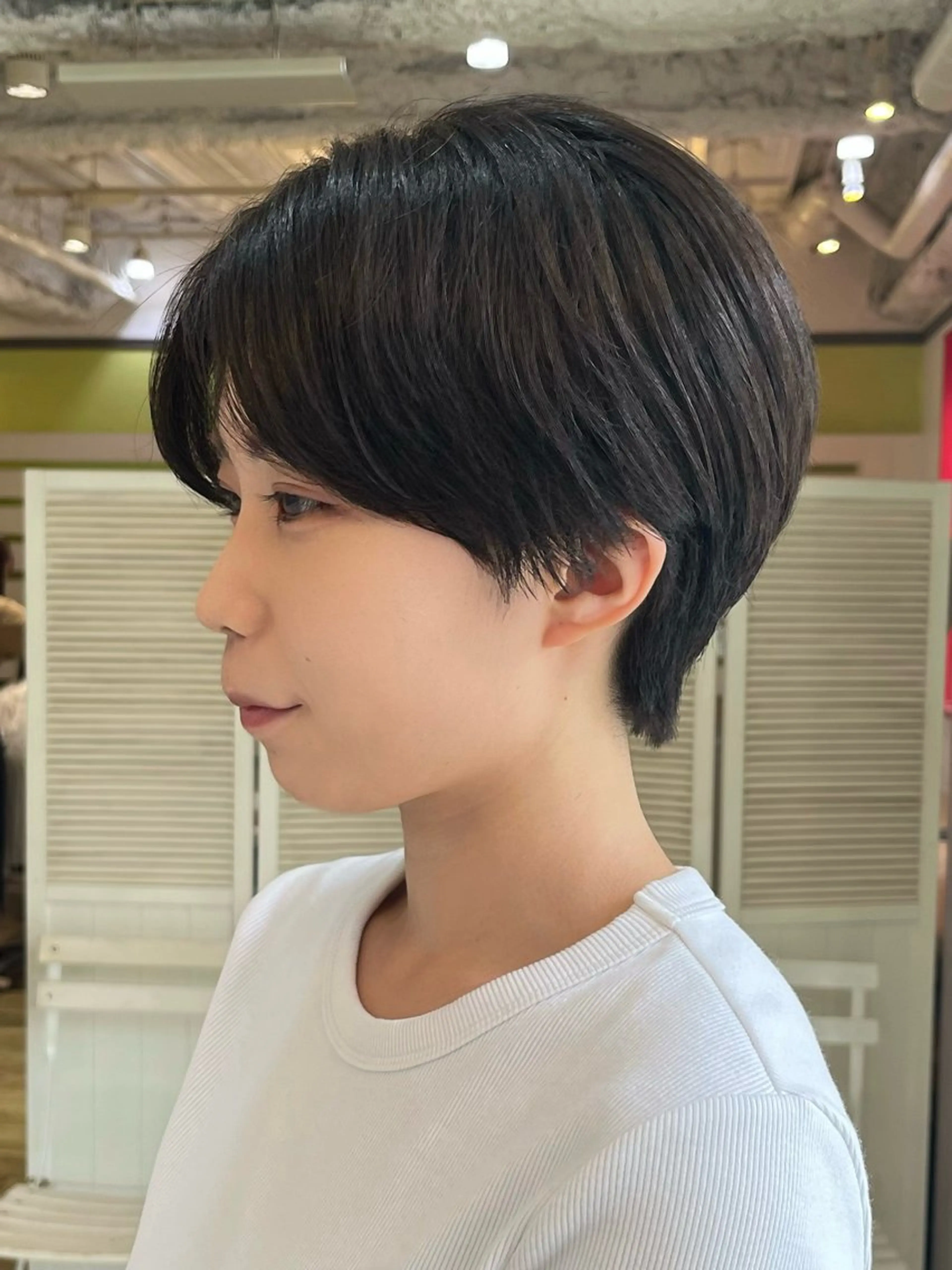 ショート カラー ショート/ボブ/透明 感カラー/高橋あみのヘアスタイル