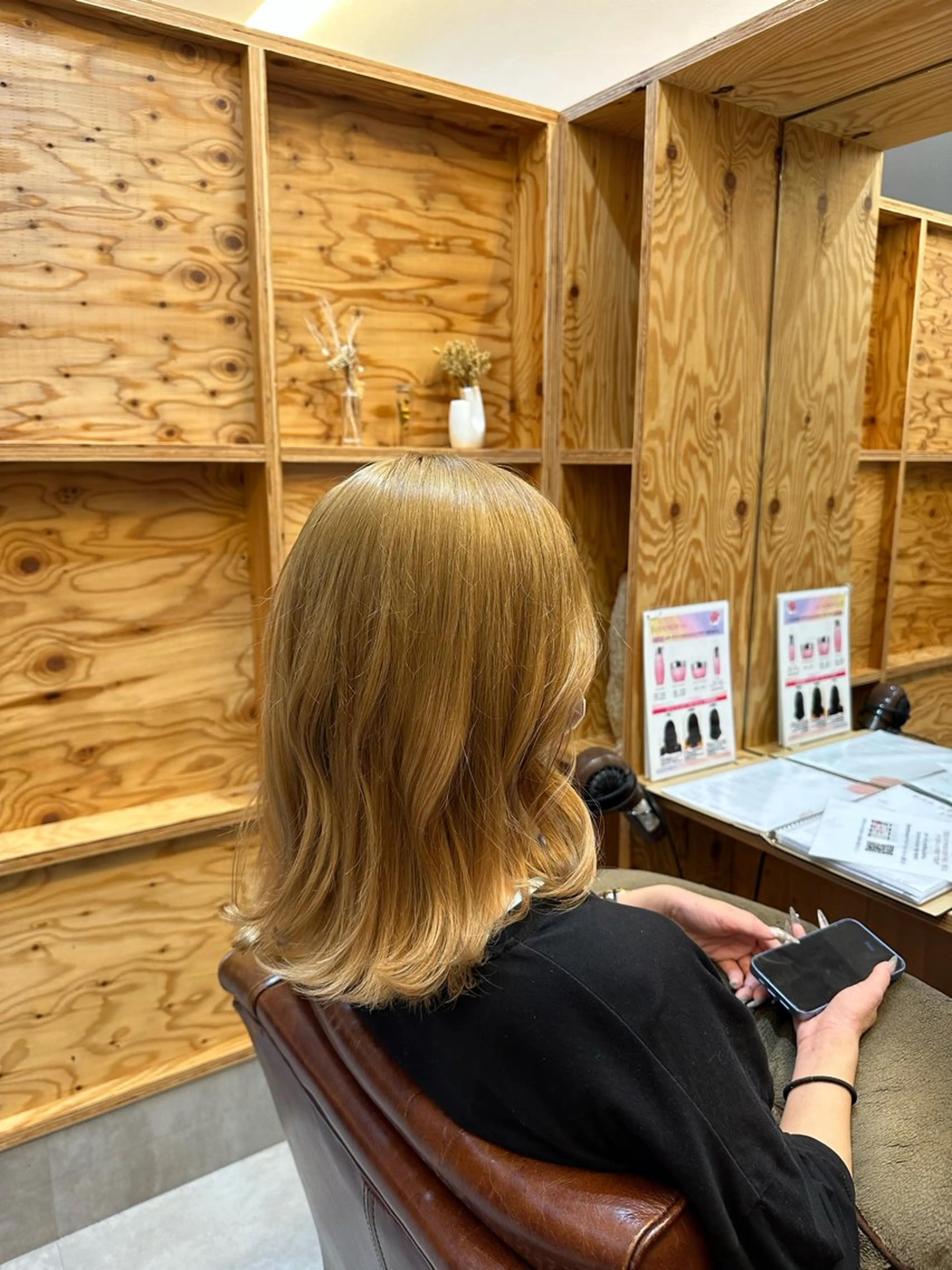 ミディアム adorable 長谷川実夢のヘアスタイル