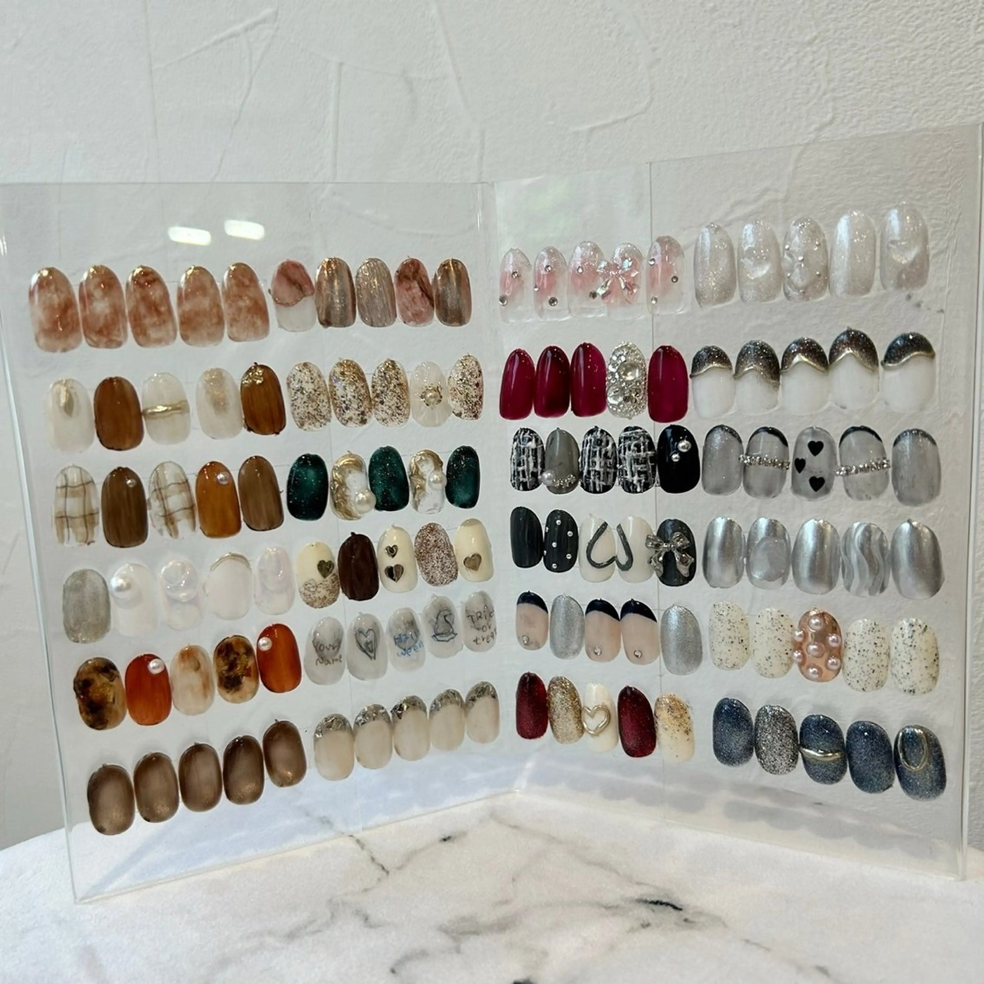 ネイル ワンカラーネイル ストーンネイル Vante ヴァンテのネイルデザイン