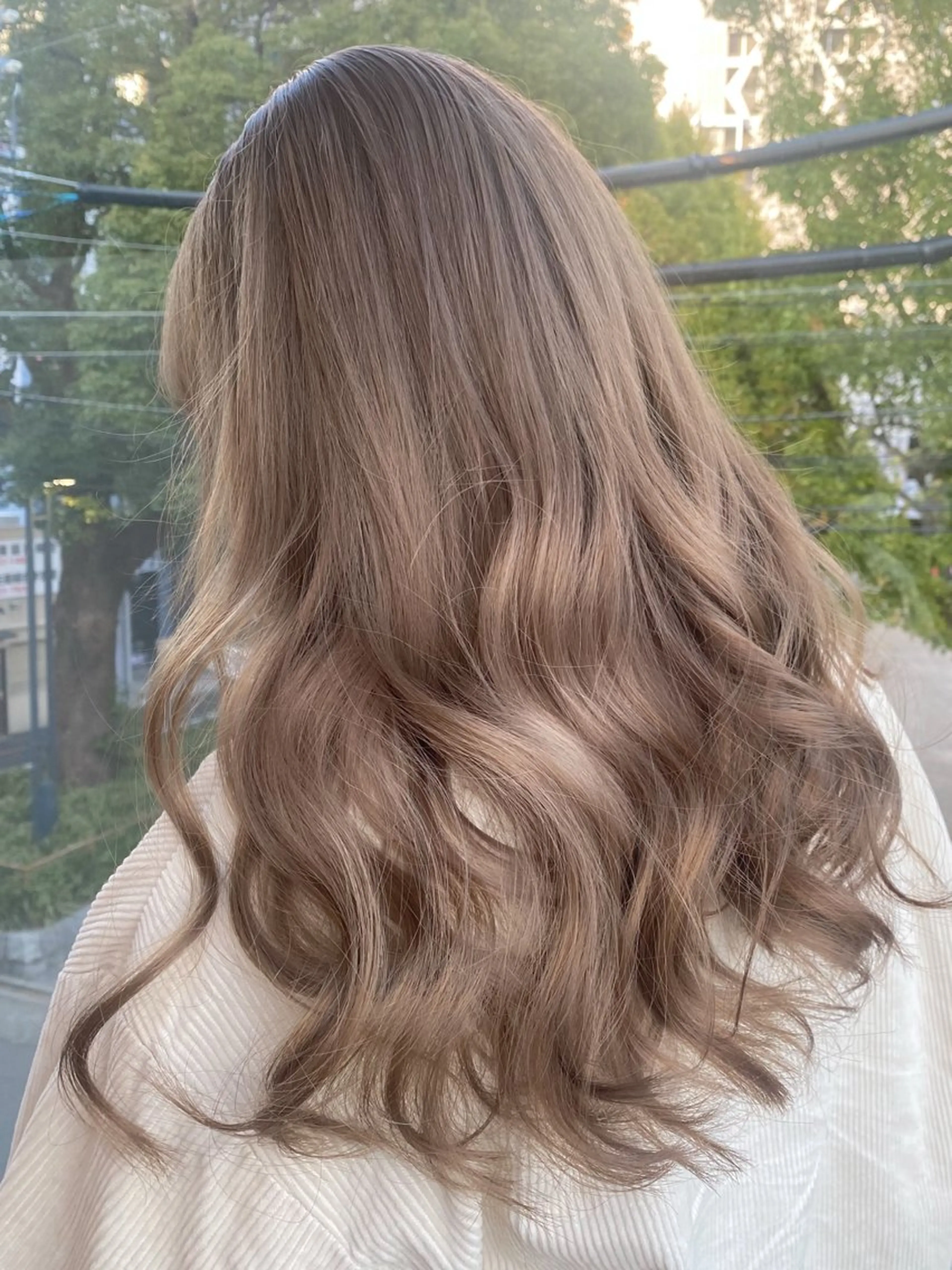 セミロング カラー グレージュ ミルクティーグレージュ ヘアカラー トリートメント 鈴木/ニュアンス パーマ/メンズのヘアスタイル