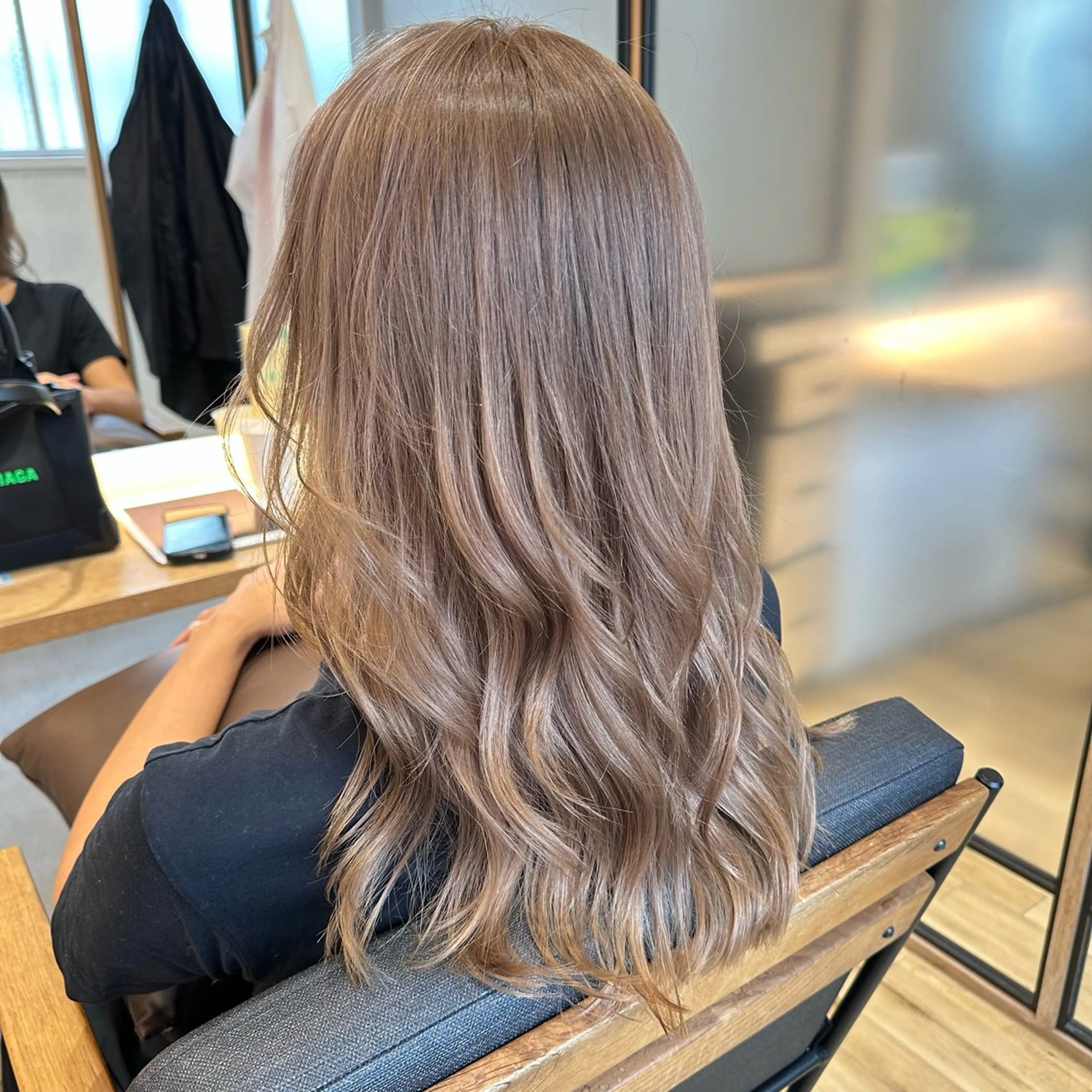 ミディアム ヘアカラー Nao 【EIGHT札幌】のヘアスタイル