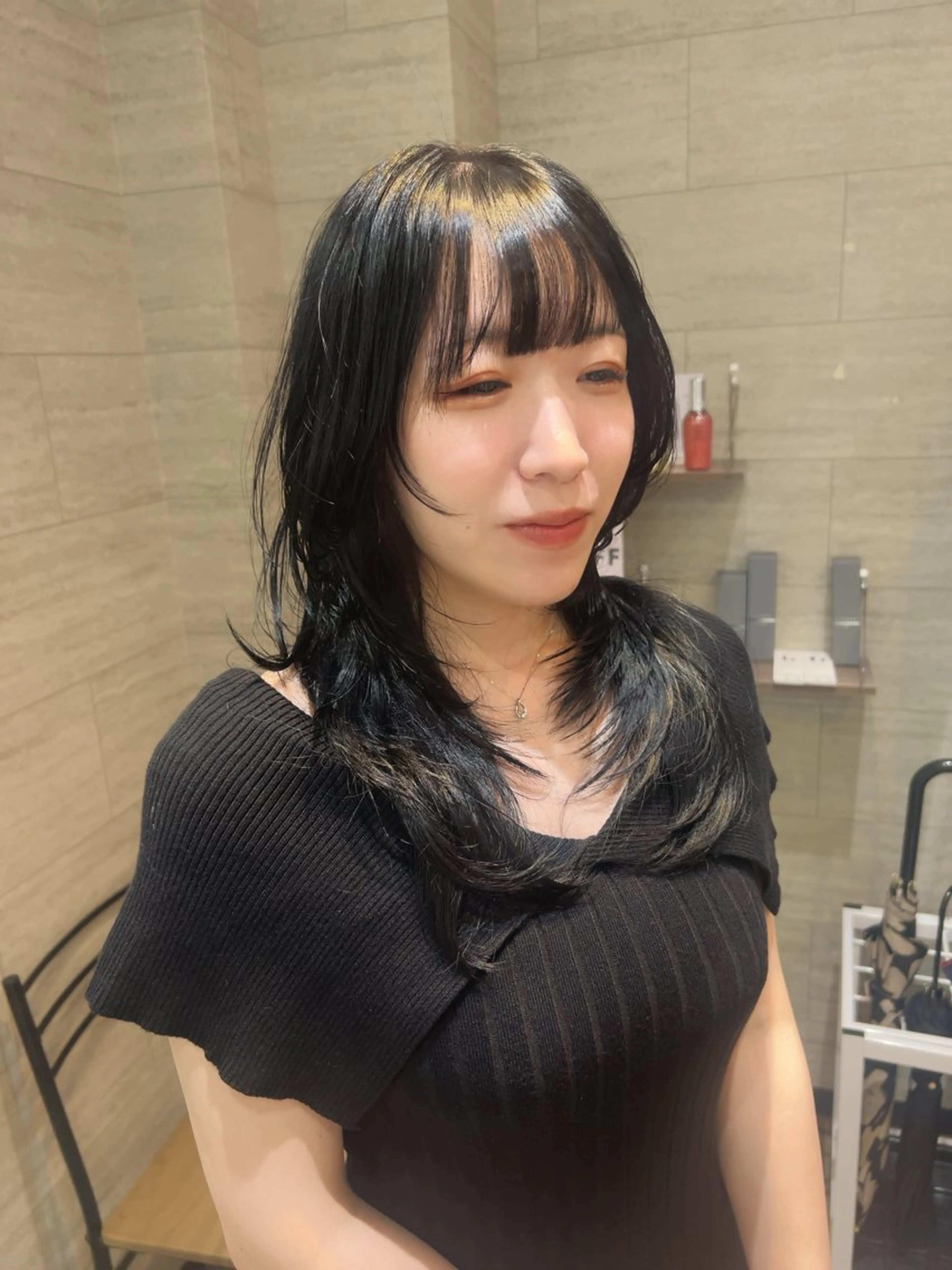 ロング くびれヘア レイヤーカット 小顔カット ワンホンレイヤー ウルフカット レイヤー/韓国/ ハッシュ/高田翼のヘアスタイル