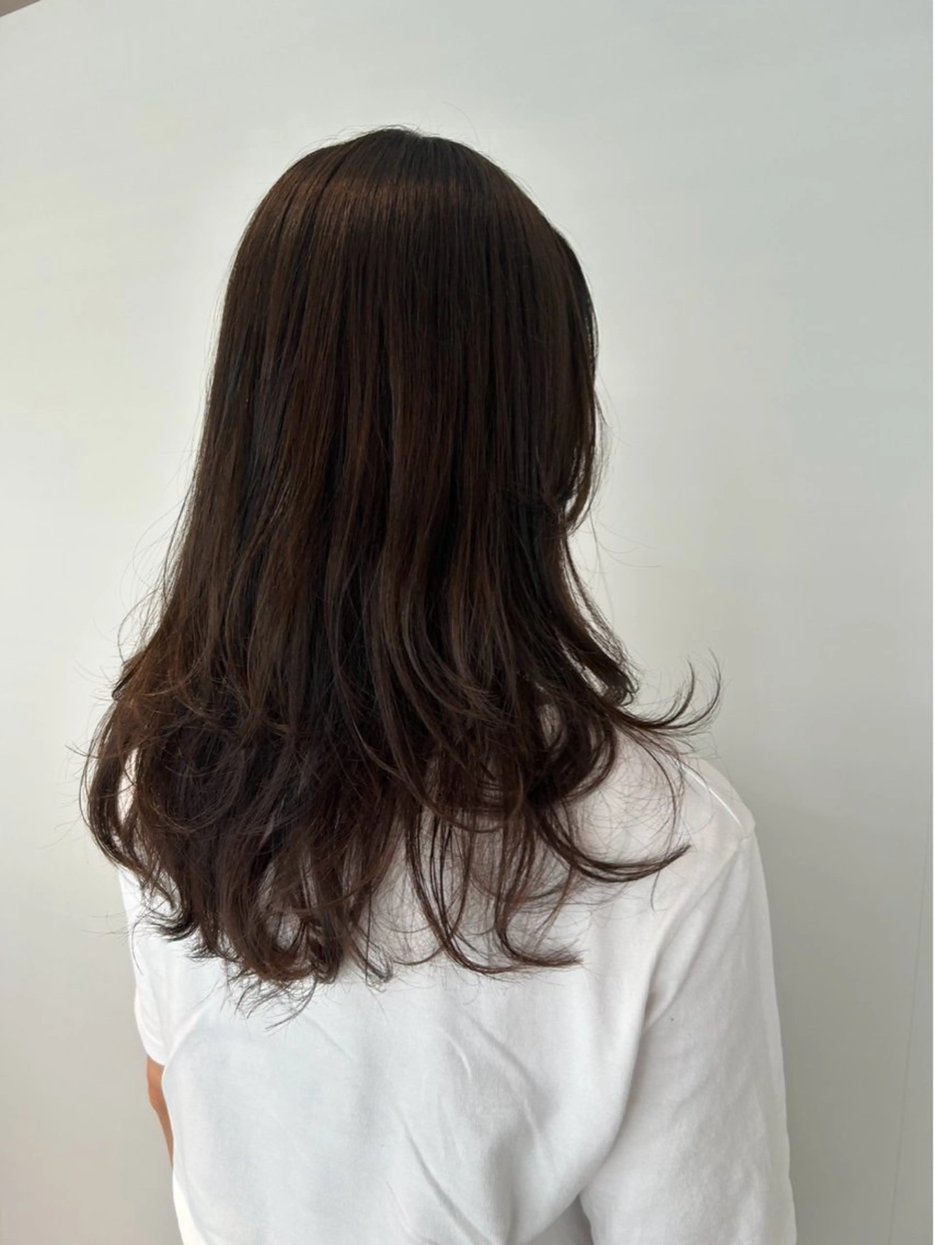 セミロング 残間 美月のヘアスタイル