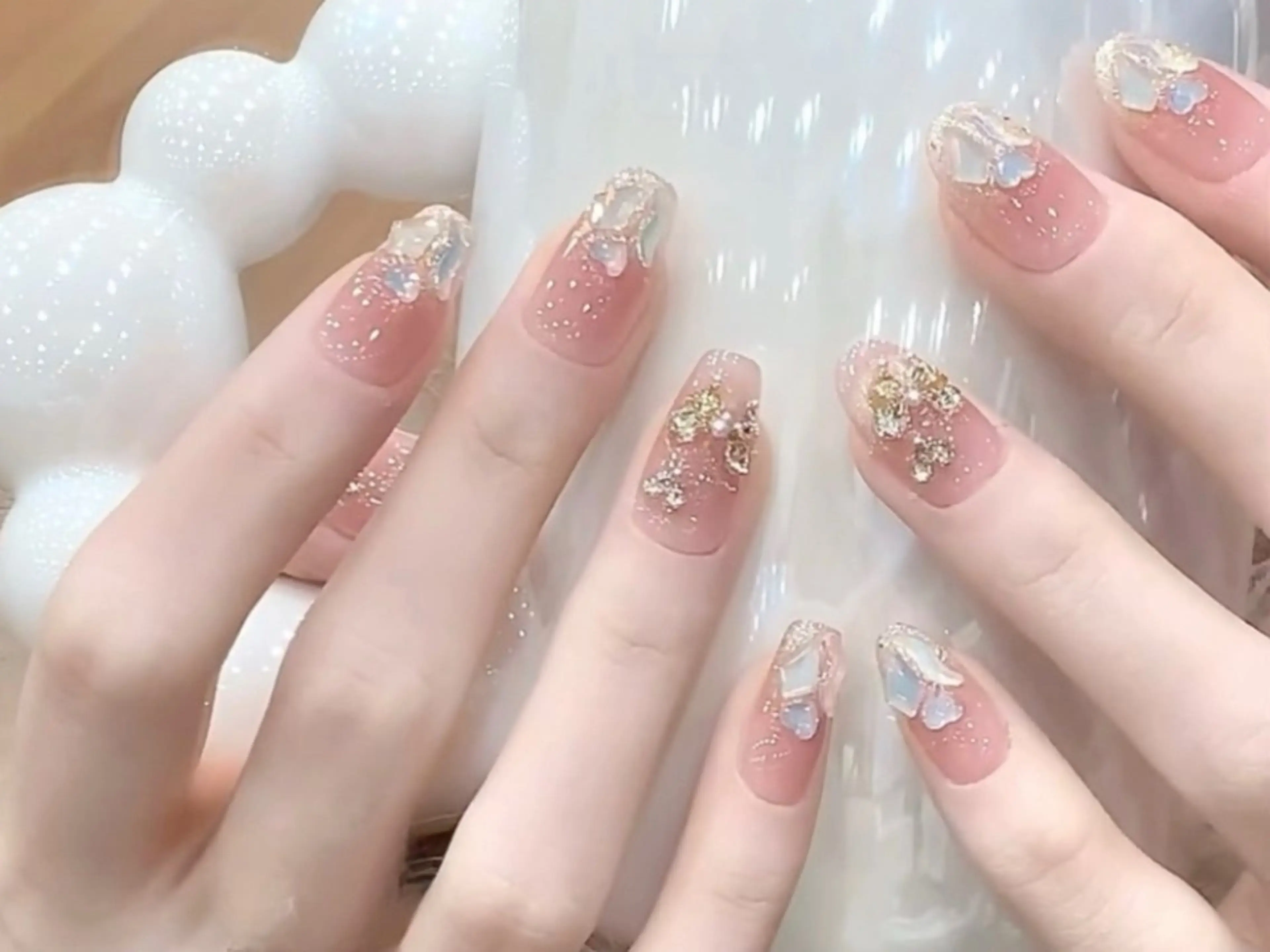 ネイル オーロラネイル チークネイル 長さ出し フットネイル フレンチネイル AND Nail 長さだし専門新宿店のネイルデザイン